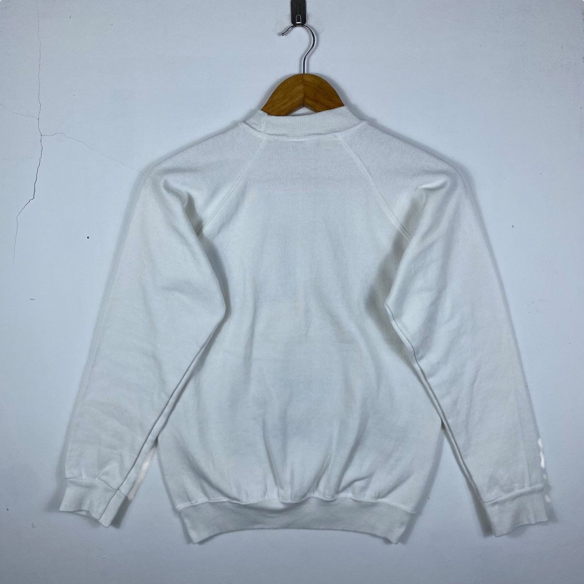 Vintage Vintage 80's UCLA BRUINS Logo Crewneck Sweatshirt Small Size Size US S / EU 44-46 / 1 - 4 Thumbnail