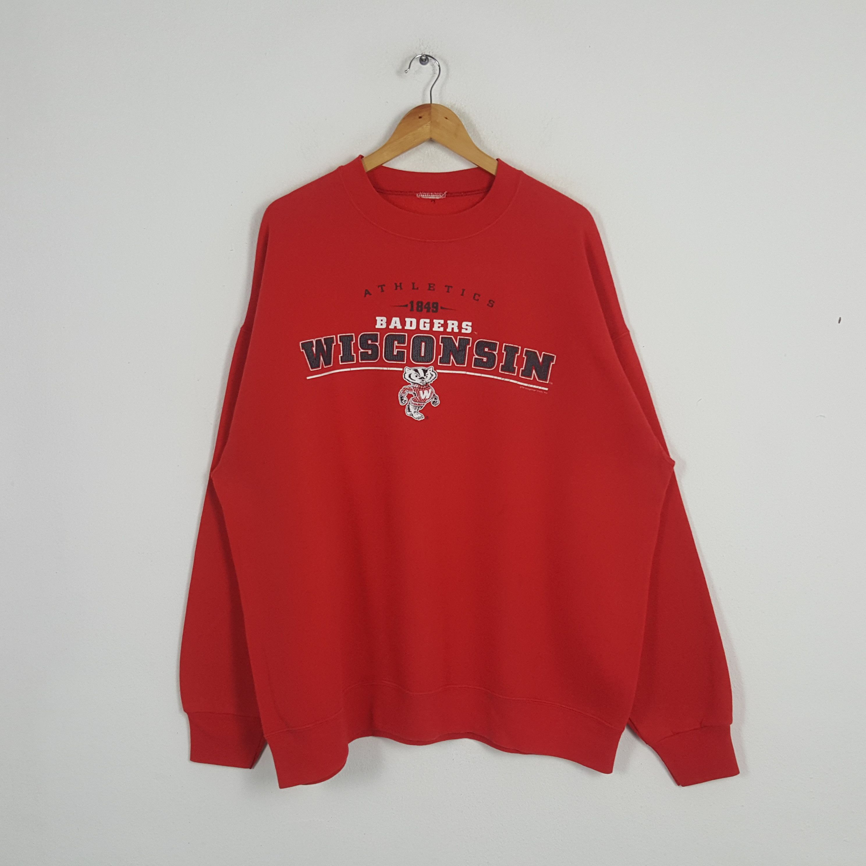 NFL × Vintage Vintage Badgers Wisconsin American Football Sweatshirt Size US XXL / EU 58 / 5 - 1 Thumbnail