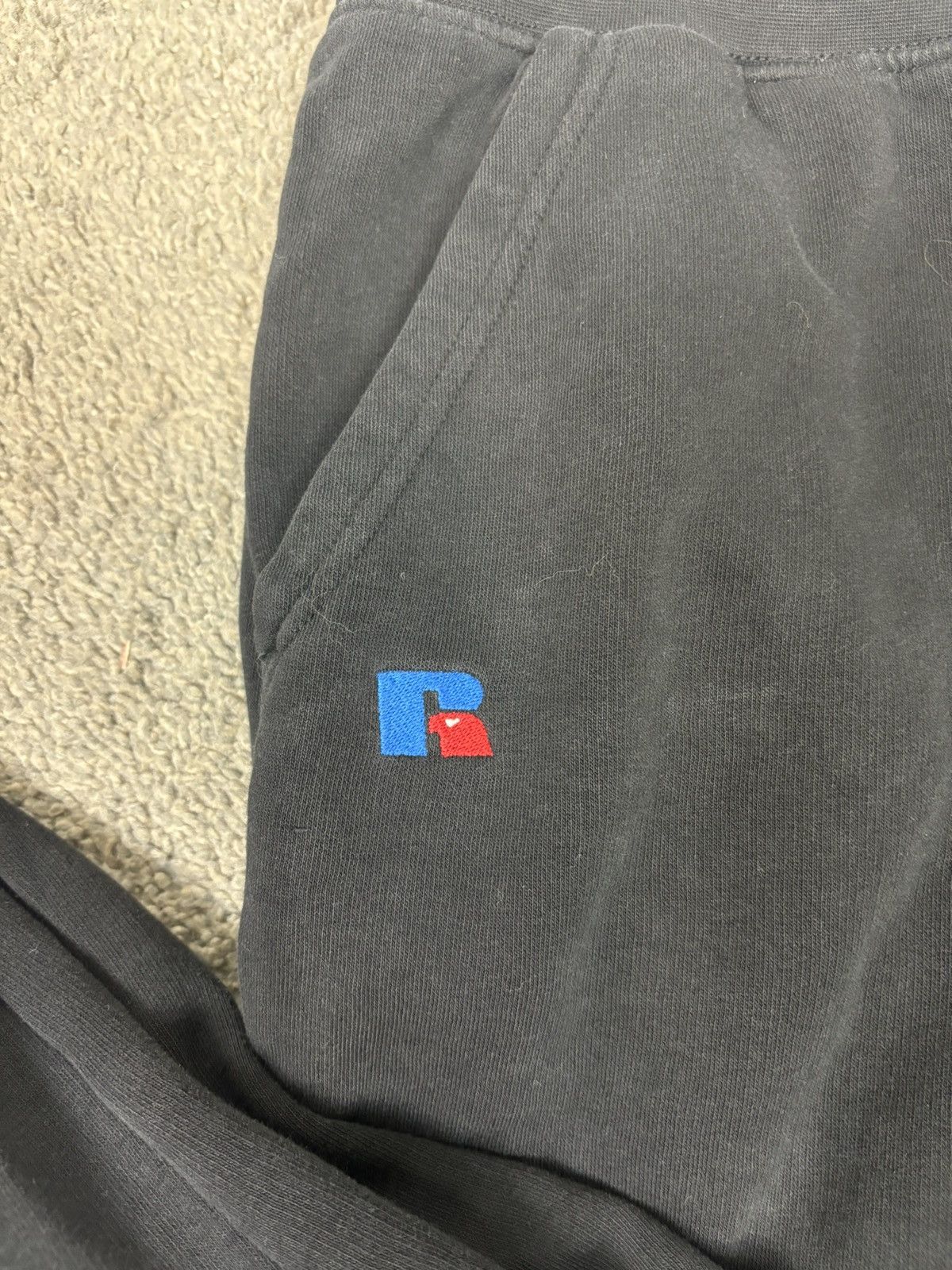 Russell Athletic Y2k black russell athletic jogger sweatpants Size US 30 / EU 46 - 2 Thumbnail