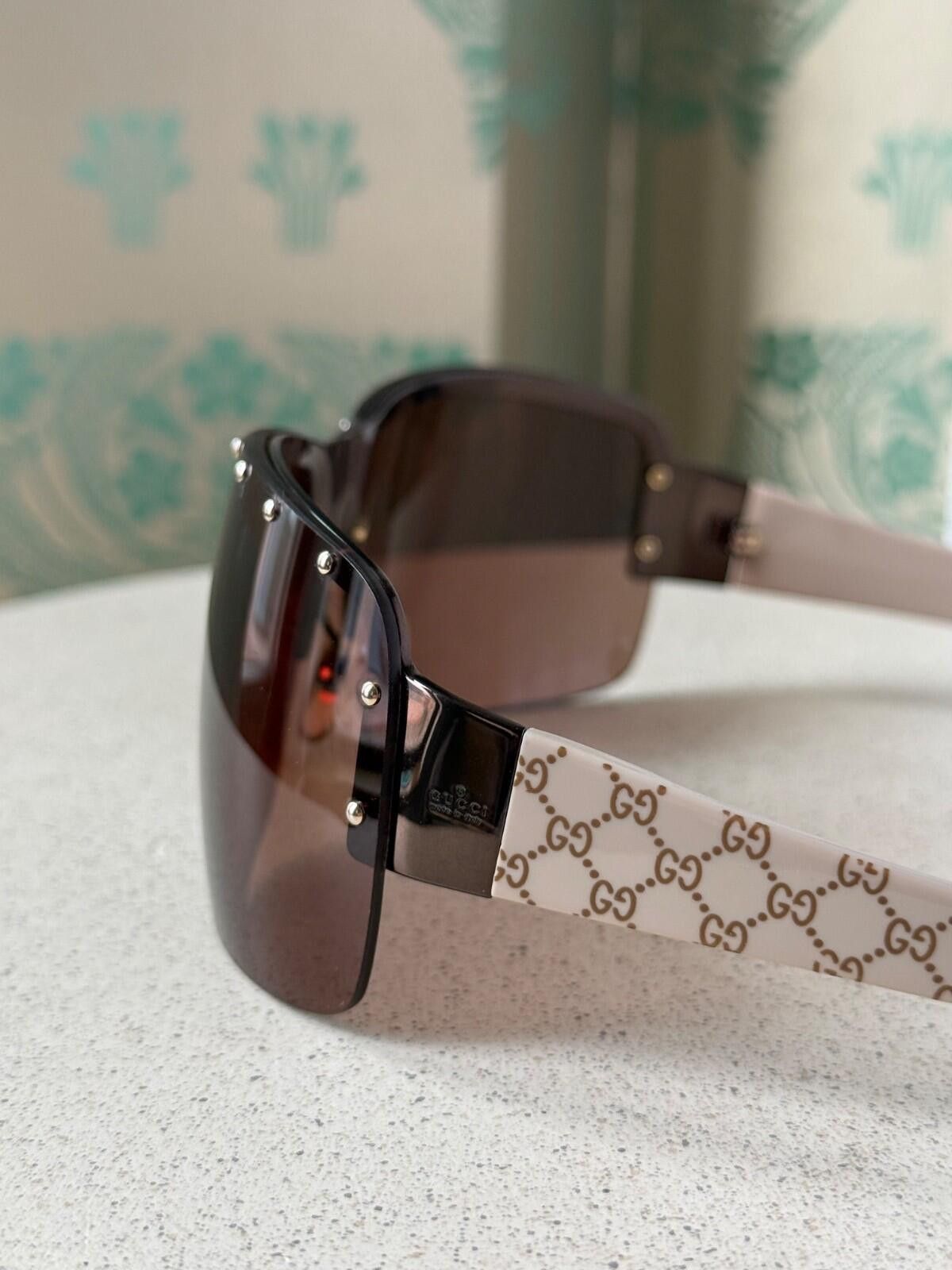 Gucci 2000 Vintage Gucci Monogram Beige Mask Sunglasses GG 1819/S Size ONE SIZE - 5 Thumbnail