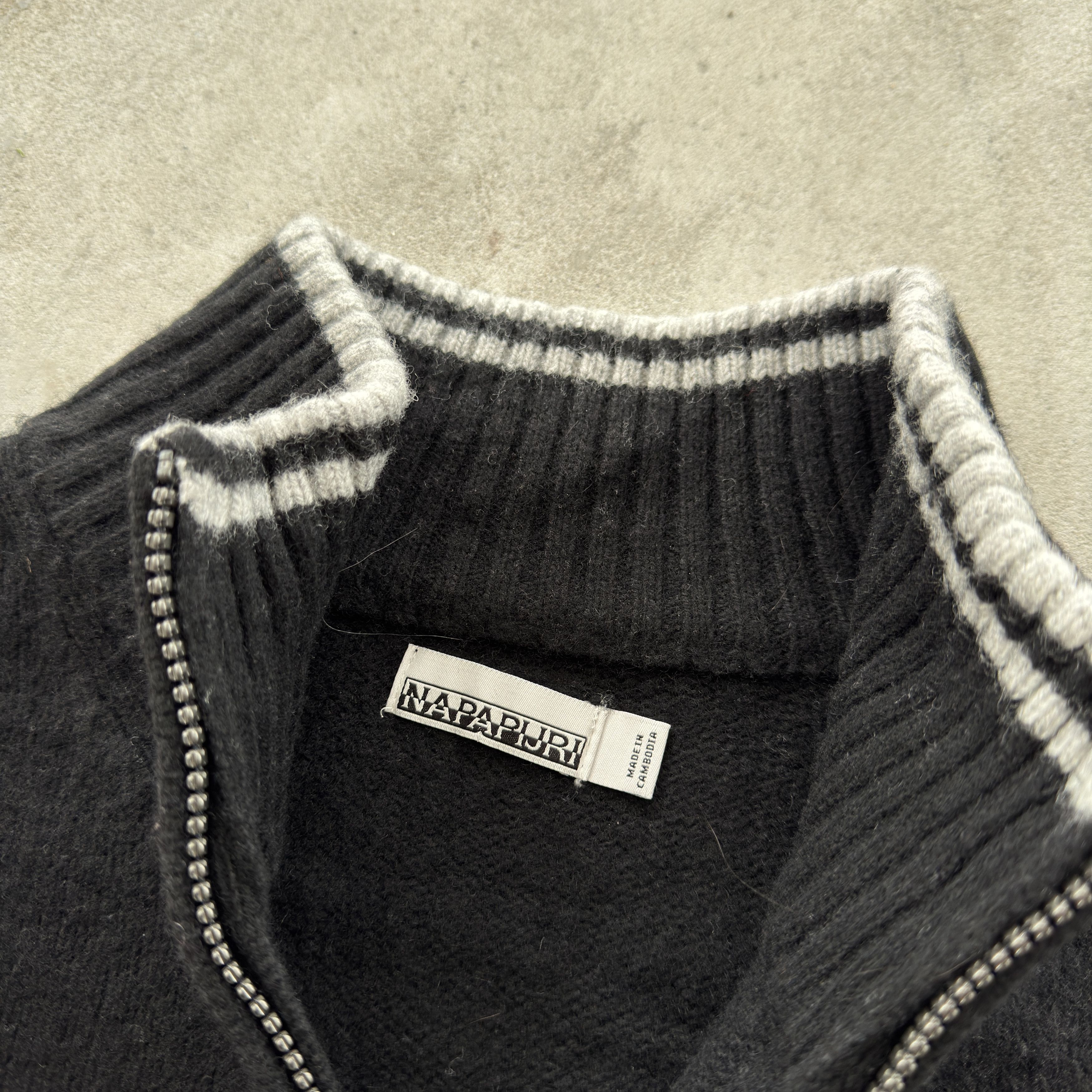 Napapijri Vintage 90s Napapijri 1/4 Zip Wool Sweater Size US XL / EU 56 / 4 - 5 Thumbnail