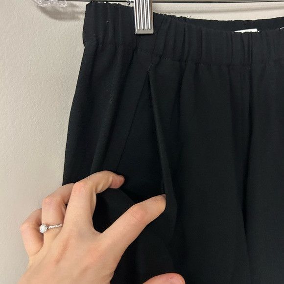Aritzia Aritzia Black Babaton Dexter Tapered Crepe Pants Size 26" / US 2 / IT 38 - 3 Thumbnail