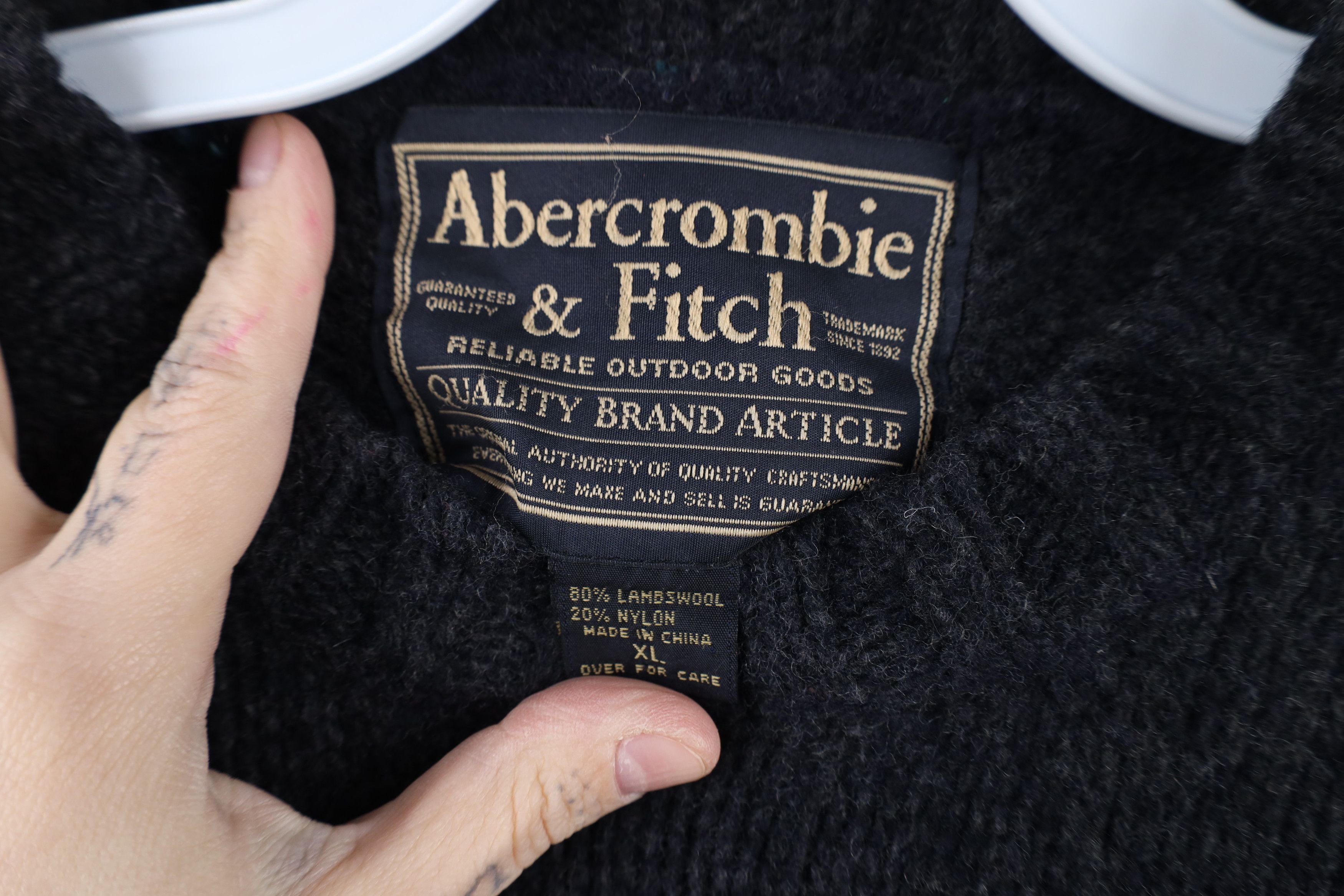 Abercrombie & Fitch × Vintage Vintage 90s Abercrombie & Fitch Lambswool Snowflake Sweater Size US XL / EU 56 / 4 - 7 Thumbnail