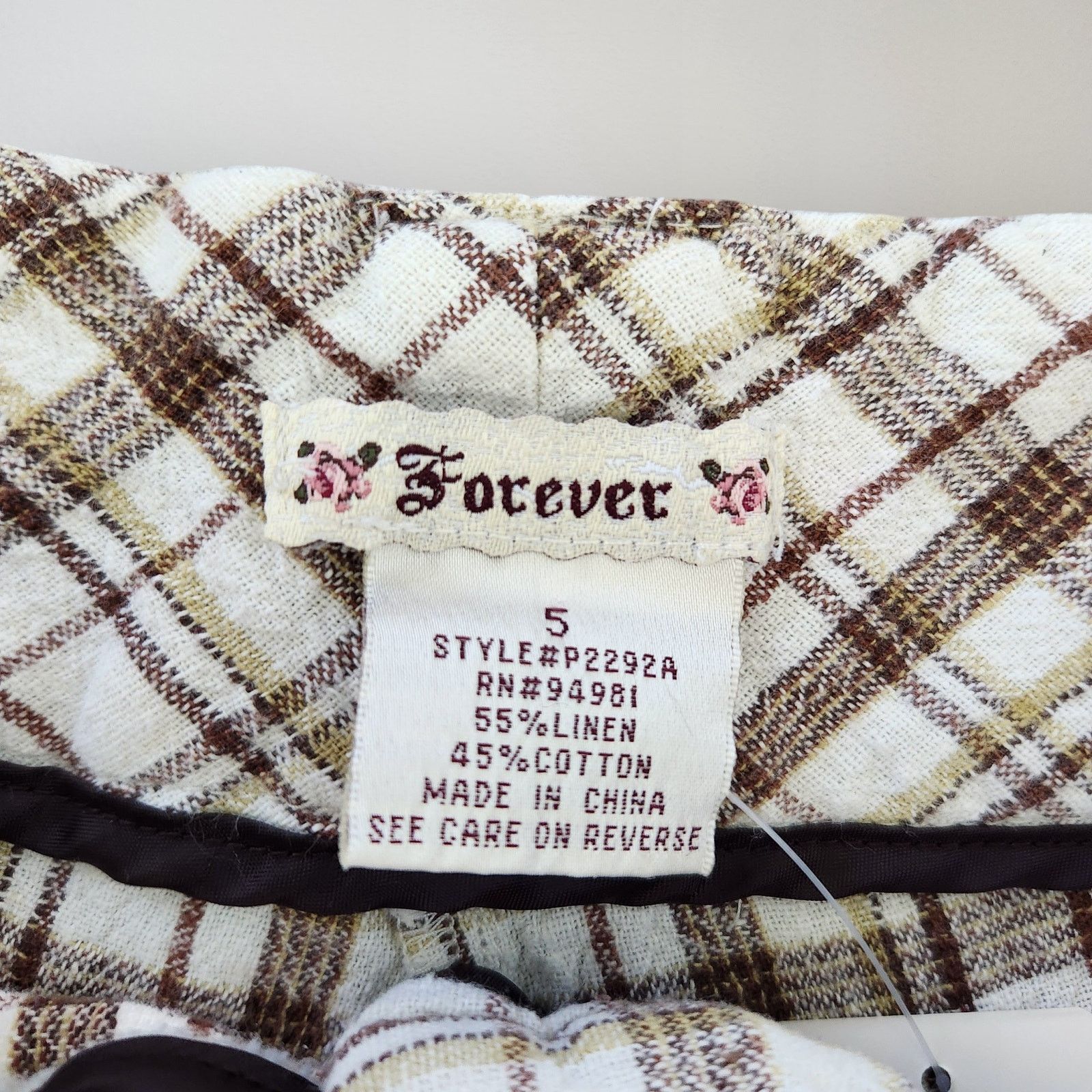 Forever 21 Vintage Forever 21 White Plaid Linen Low Rise Micro Shorts Size 30" / US 8 / IT 44 - 4 Thumbnail