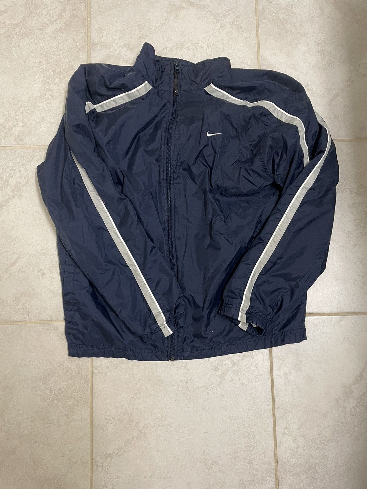 Nike Vintage Nike windbreaker Size US L / EU 52-54 / 3 - 1 Thumbnail