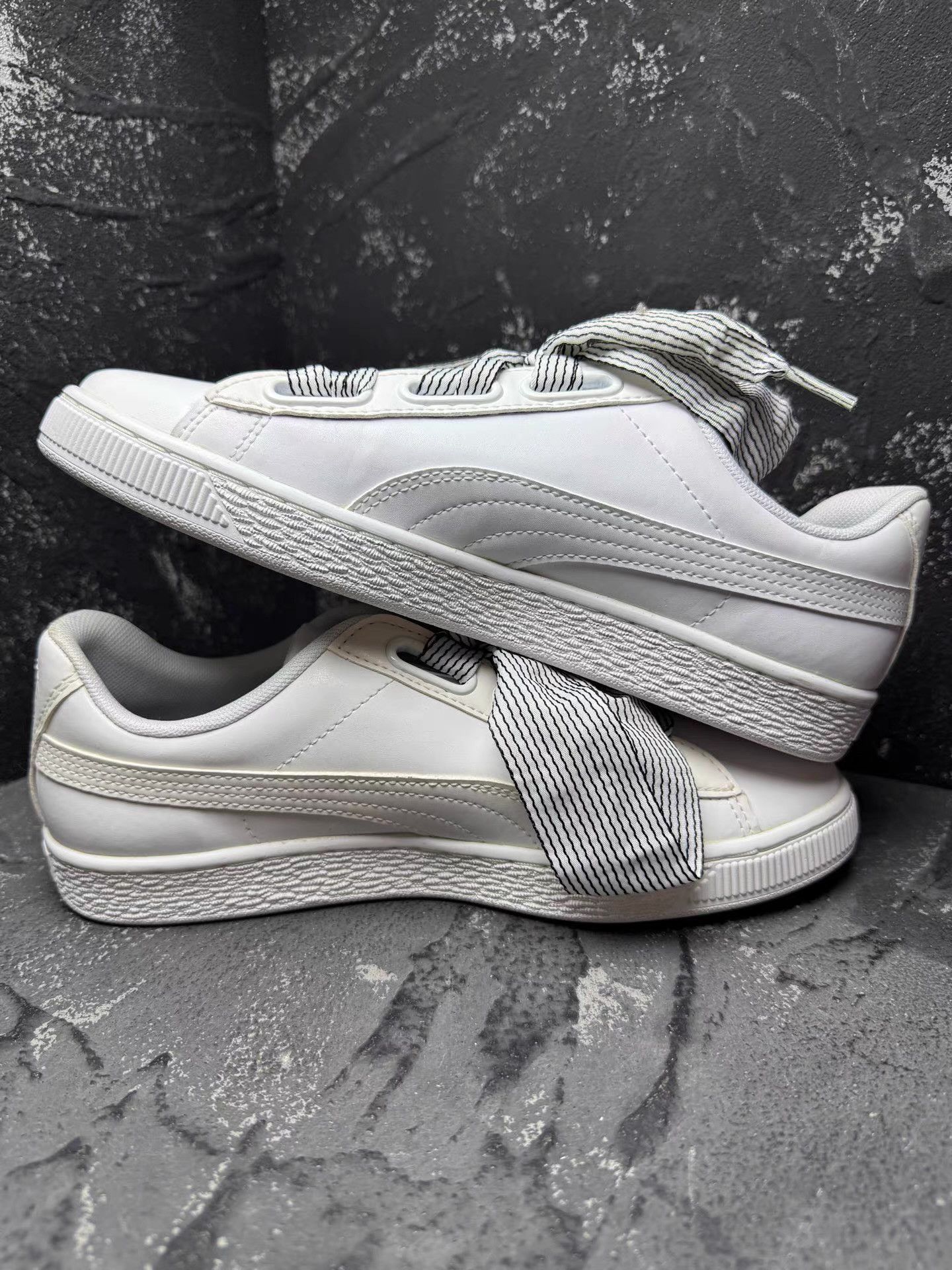 Puma PUMA White Milk Sneakers with Ribbon Q10 Size US 8.5 / IT 38.5 - 4 Thumbnail