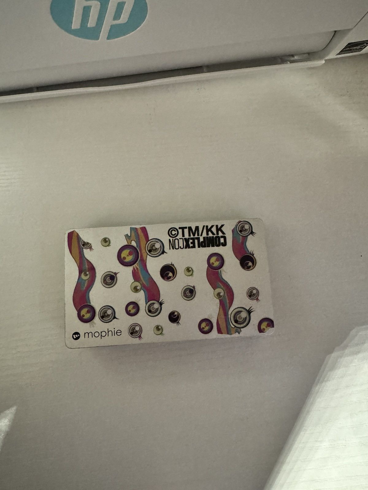 Complex × Mophie × Takashi Murakami TAKASHI MURAKAMI x Complexcon Portable IPHONE Chargers Size ONE SIZE - 4 Thumbnail