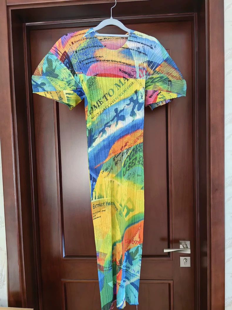 Issey Miyake Issey Miyake size:3 Yellow and blue space traveler dress Size S / US 4 / IT 40 - 1 Thumbnail
