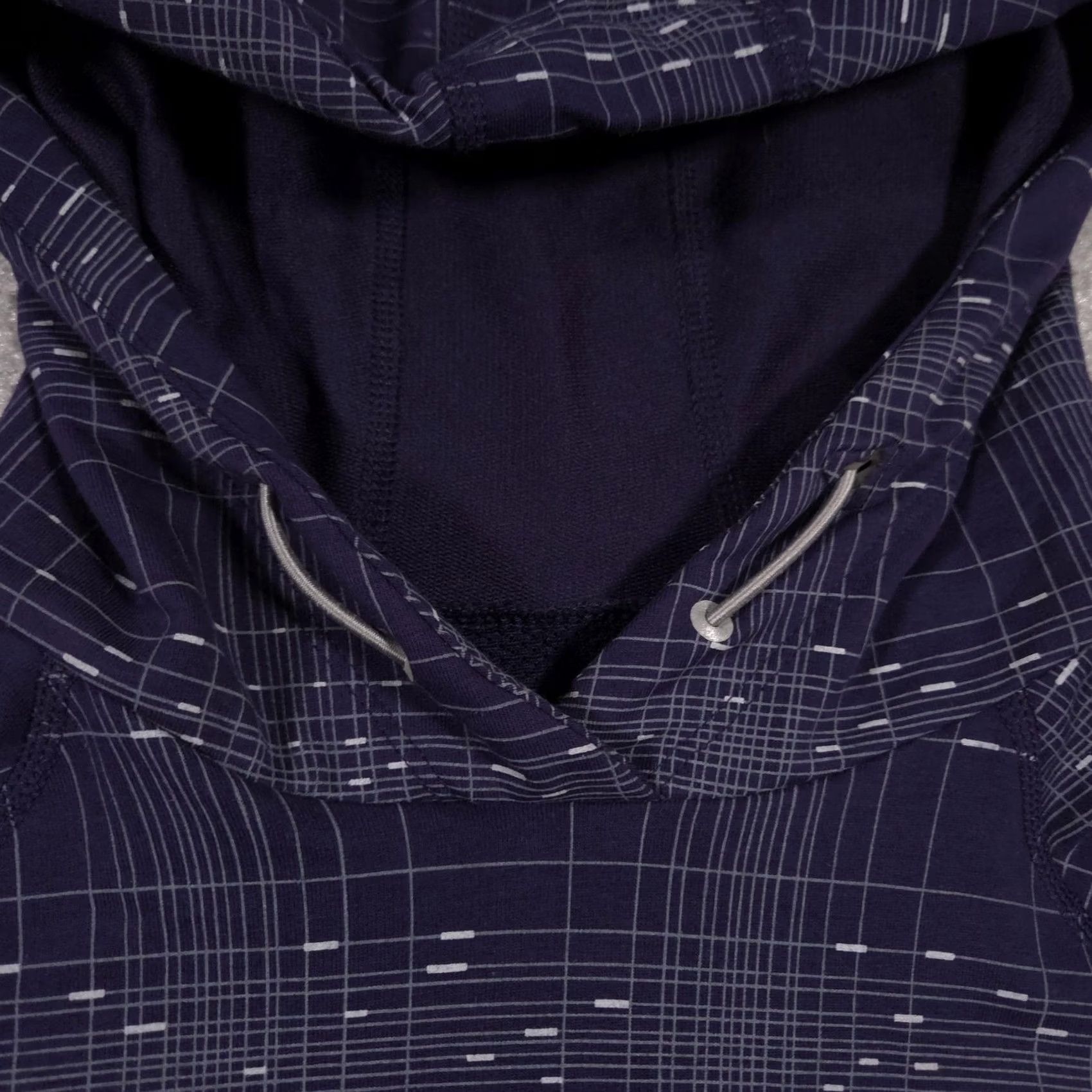 Nike Nike Dri-FIT Hoodie Womens Small Navy Grid Print Pullover Zip Pocket Sports Running Gift Size S / US 4 / IT 40 - 6 Thumbnail