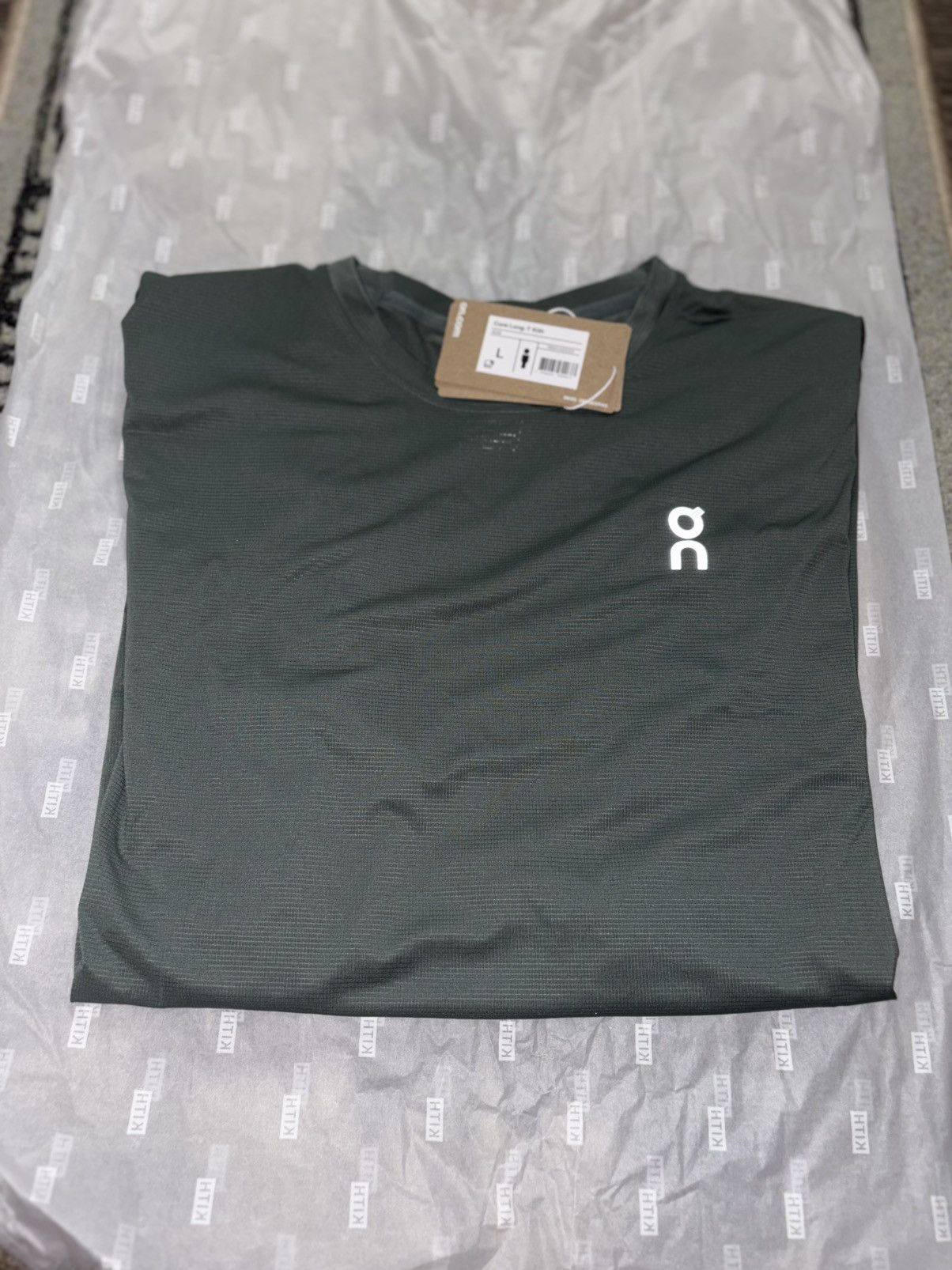 Kith × On Kith x On Core Long Sleeve Tee Olive Size US L / EU 52-54 / 3 - 1 Thumbnail