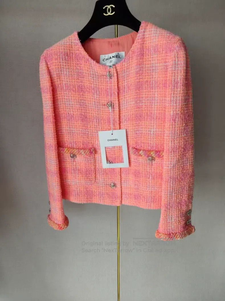 Chanel Chanel Coat Size XXS / US 00 / IT 34 - 2 Thumbnail