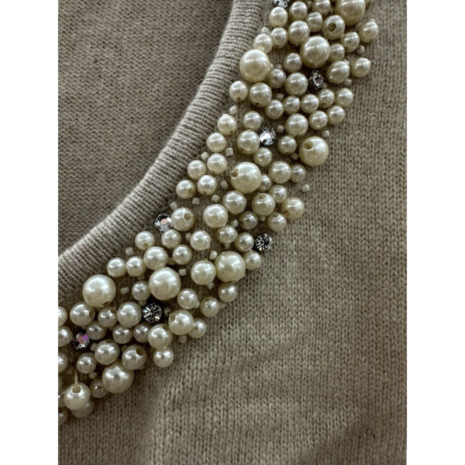 Bloomingdale's Bloomingdale's Tank Top Women's Medium Ivory Cashmere Embellished NWT Vintage No Size M / US 6-8 / IT 42-44 - 3 Thumbnail