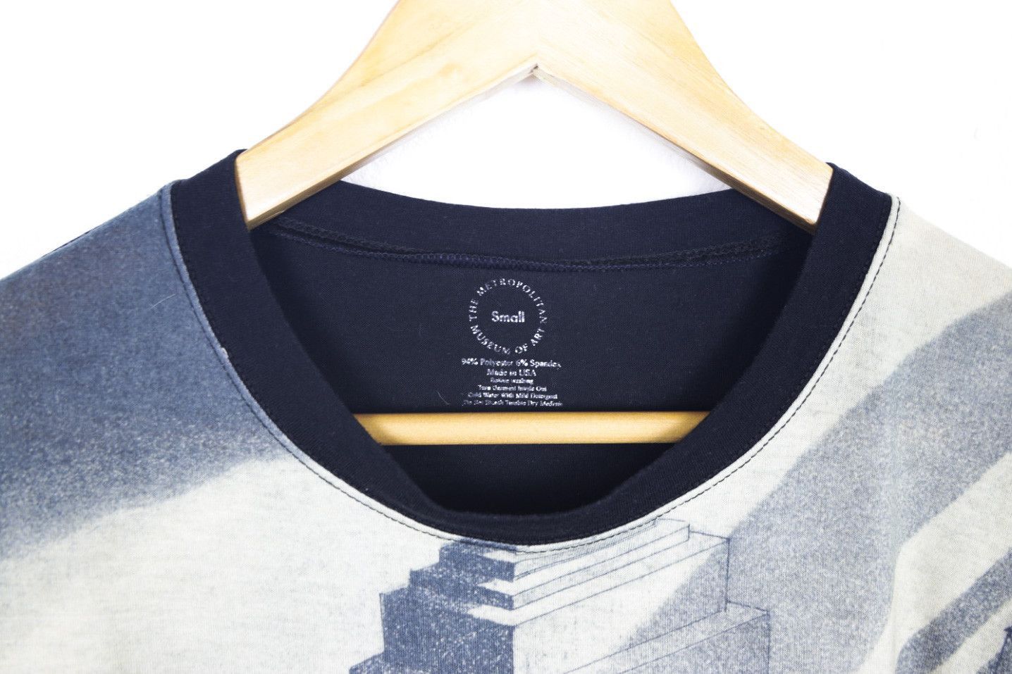 MoMA The Metropolitan Museum of Art New York Graphic 3D Tee Size US S / EU 44-46 / 1 - 6 Thumbnail