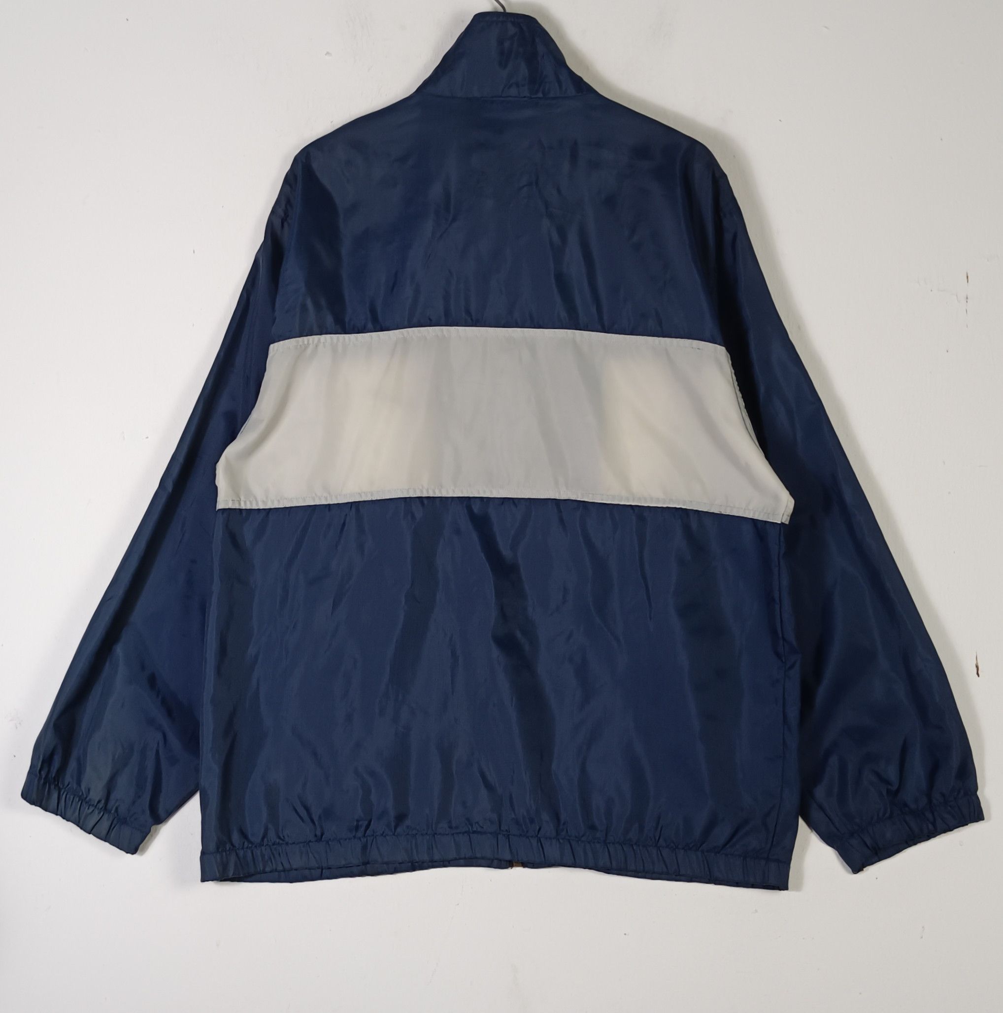 Nike × Nike ACG × Vintage Vintage 90s Nike Swoosh Embroidered Logo Windbreaker Size US L / EU 52-54 / 3 - 2 Thumbnail