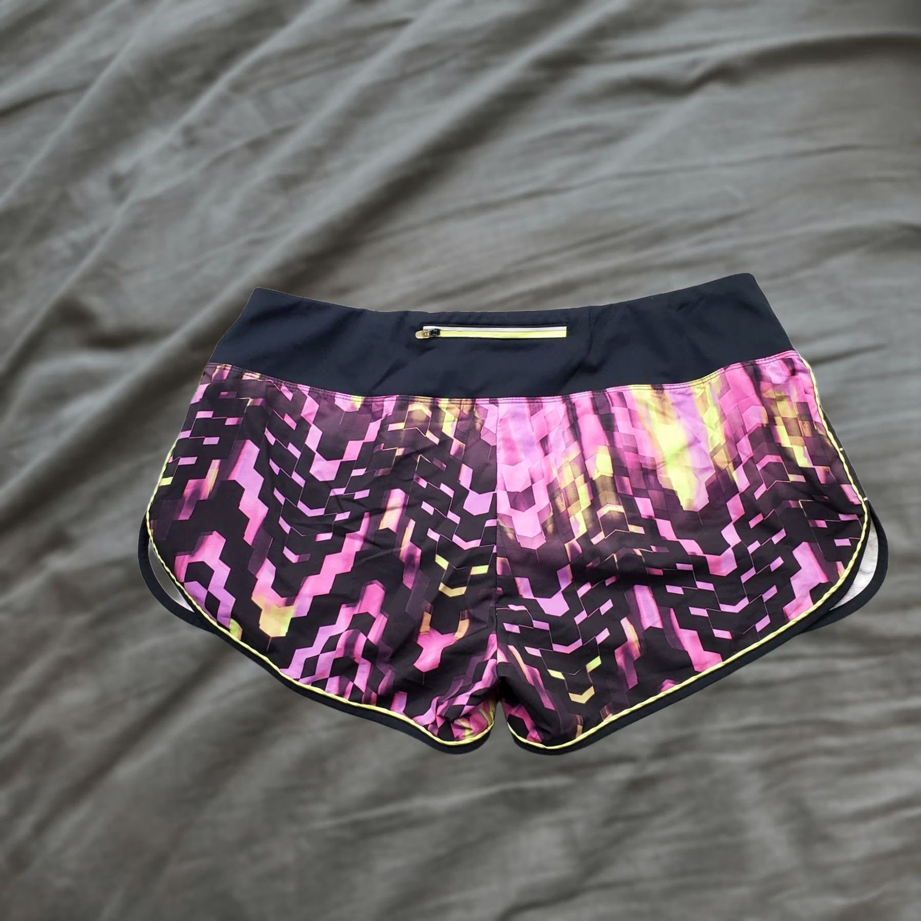 Asics ASICS Every Sport Shorts Women XL Multi Patterned Athletic Stretch Pull On Shirt Size 40" / US 18 - 1 Thumbnail