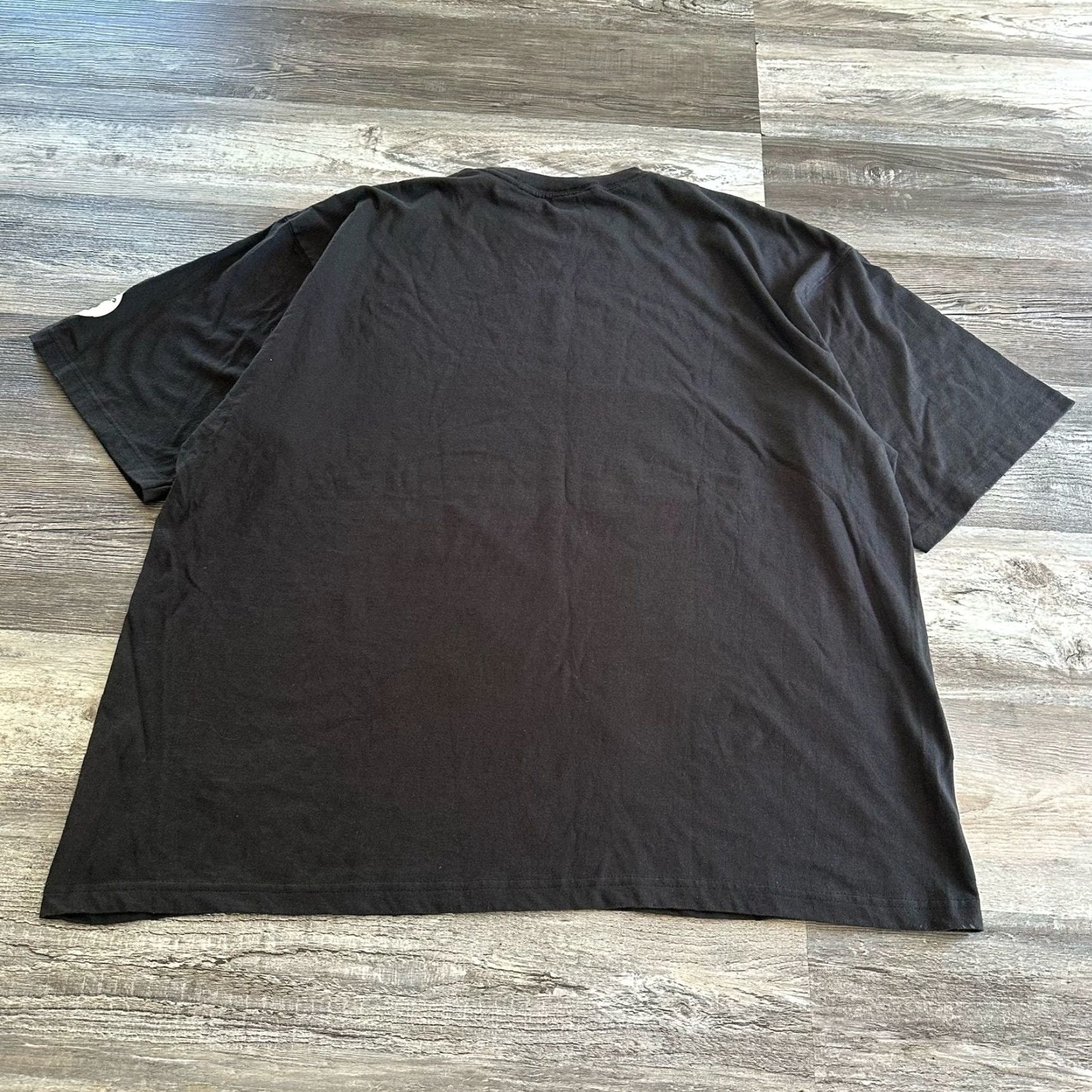 NBA VINTAGE Y2K NBA Black Basketball Celtics Sporty Graphic Tshirt Men 2X Big & Tall Tshirt Black Celtics Graphic NBA Mens XXL 29" by 33" Size US XXL / EU 58 / 5 - 6 Thumbnail