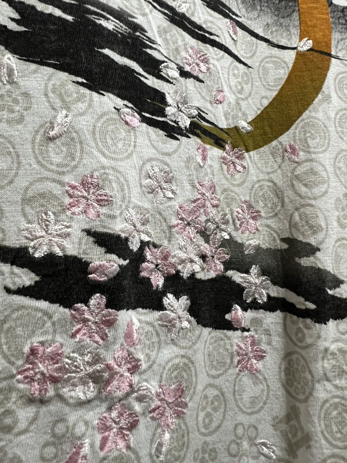 Japanese Brand Embroidery Cherry Blossom Skull Traditional Japanese Ls tee Size US M / EU 48-50 / 2 - 7 Thumbnail