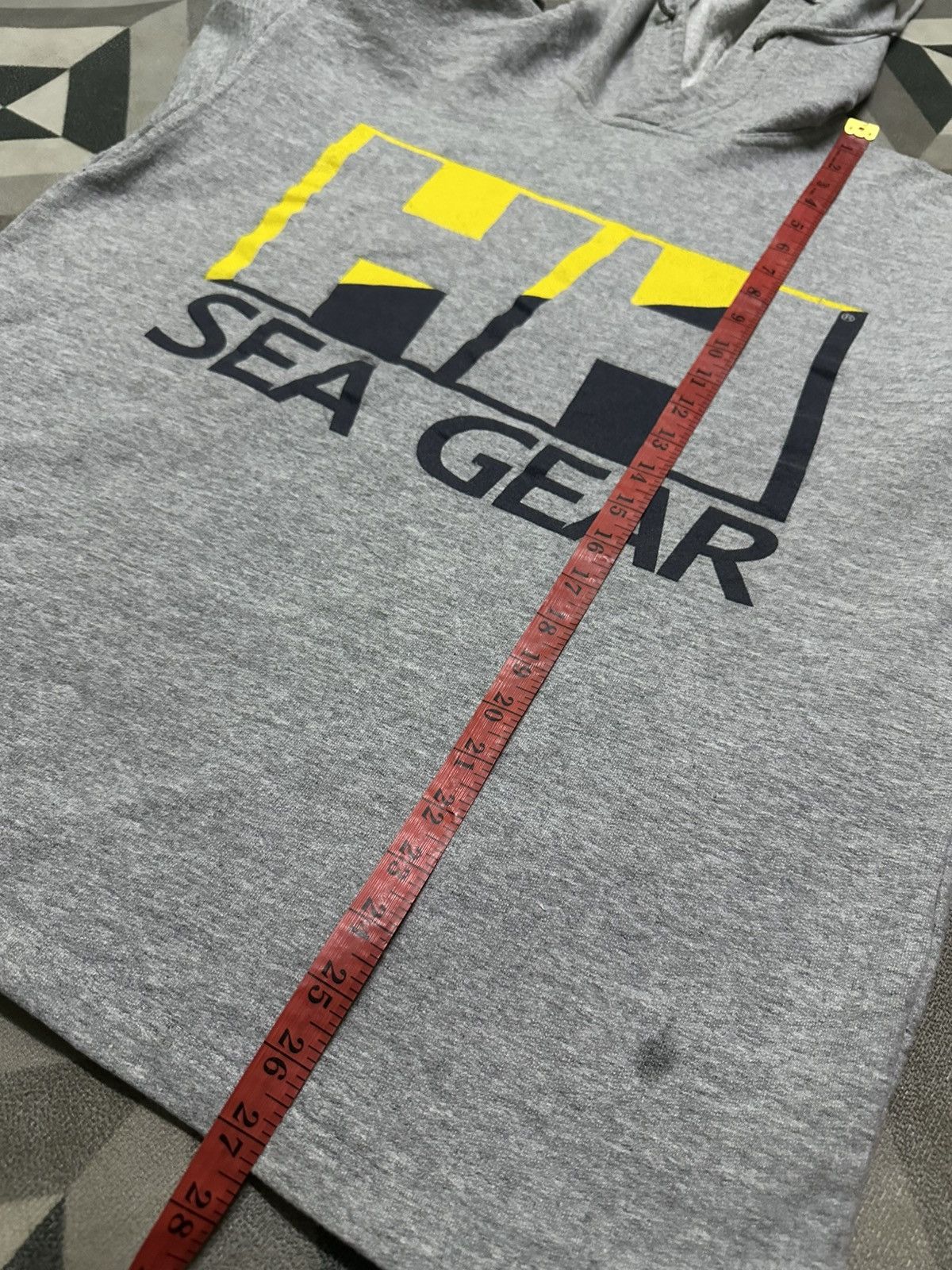 Helly Hansen vintage 1990s Helly Hansen Sea Gear grey hoodie Size US M / EU 48-50 / 2 - 9 Thumbnail