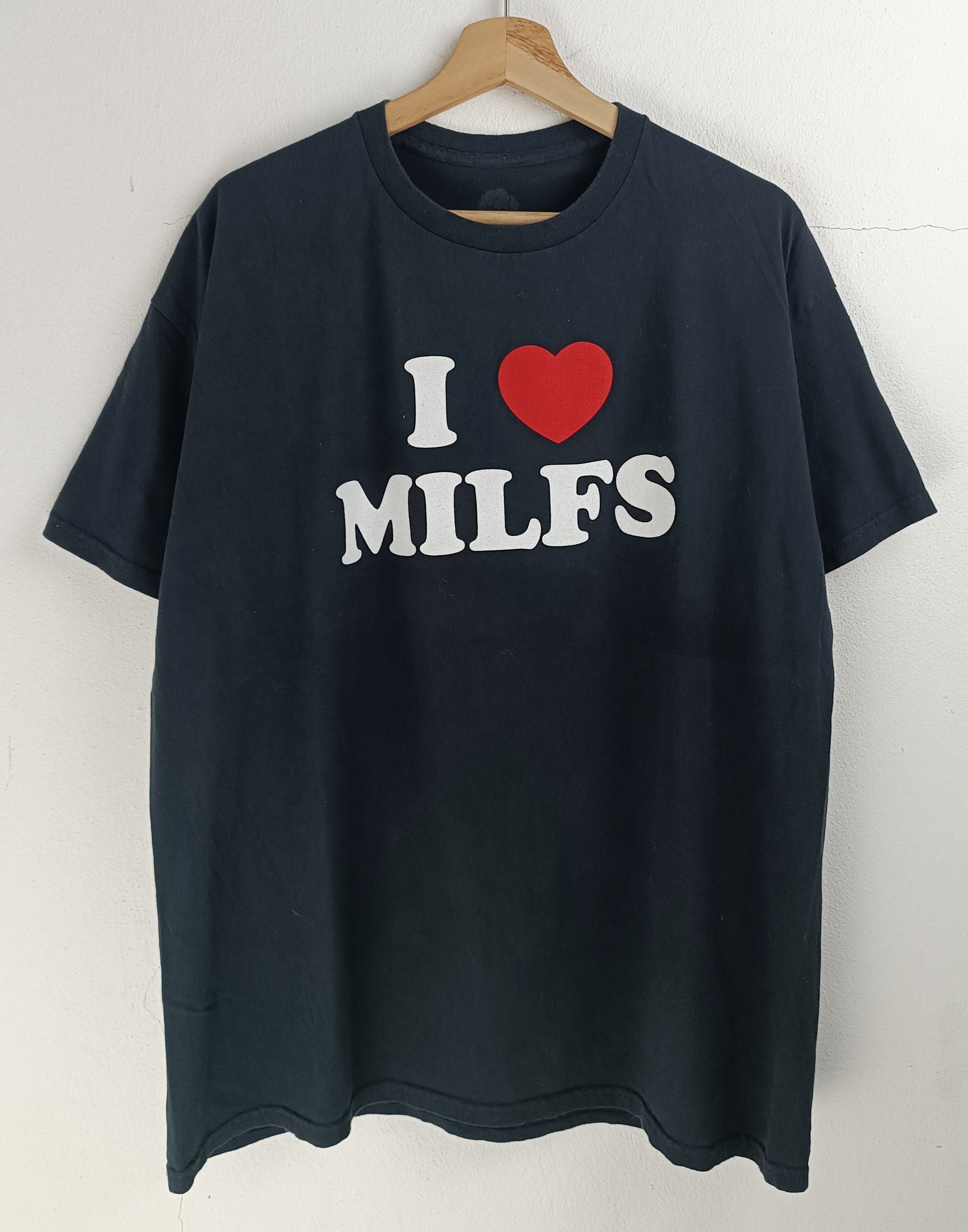 Vintage VINTAGE I LOVE MILF DANNY DUNCAN FUNNY ADULTS HUMOR TEE Size US XL / EU 56 / 4 - 3 Thumbnail