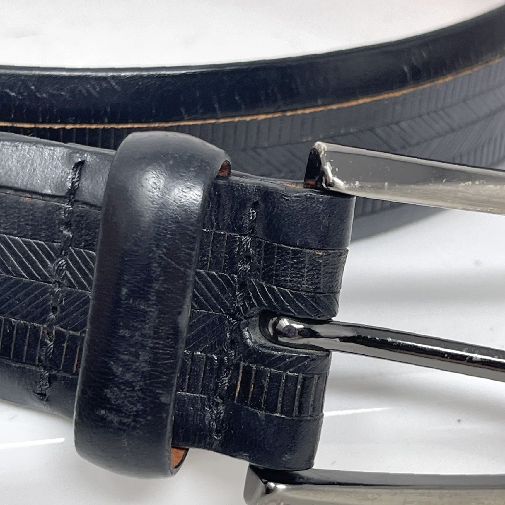 Vintage Trafalgar Belt Men 34 Leather Black Distressing Italian Buckle Logo Dress Belt Vintage No Size 34 - 6 Thumbnail