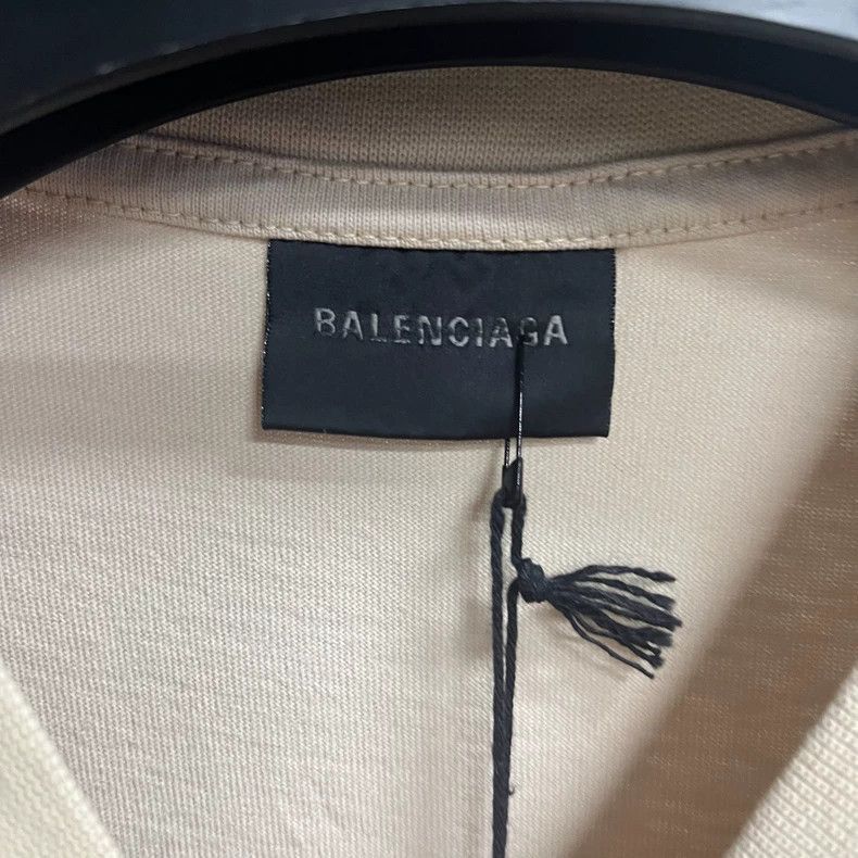 Balenciaga Balenciaga latest beige cola embroidered logo round neck sh Size US M / EU 48-50 / 2 - 2 Thumbnail