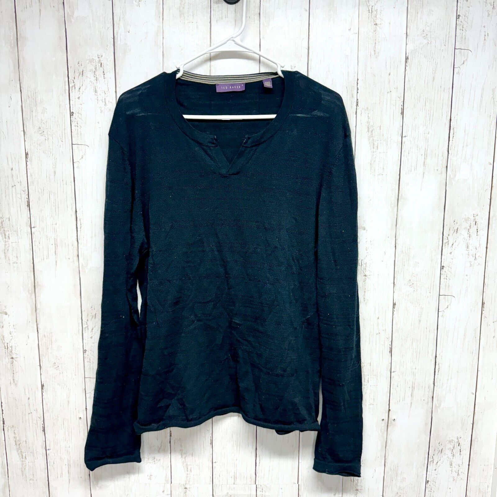 Ted Baker Ted Baker Sweater Size 4(10) Black Deep V Long Sleeve Cotton Size S / US 4 / IT 40 - 1 Thumbnail