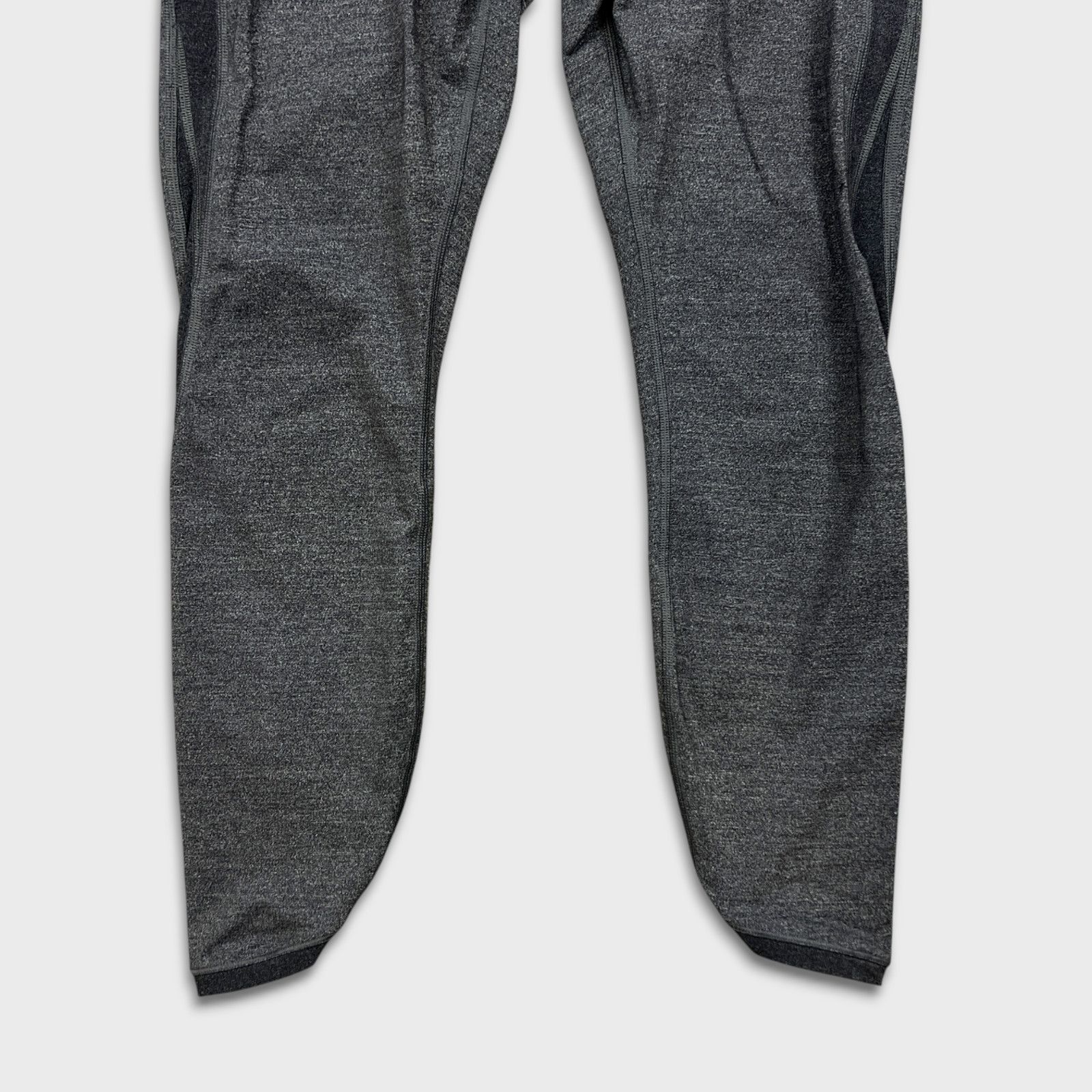 Lululemon Lululemon Pants Mesh Athletic Sportswear Yoga Leggings Size 30" / US 8 / IT 44 - 3 Thumbnail