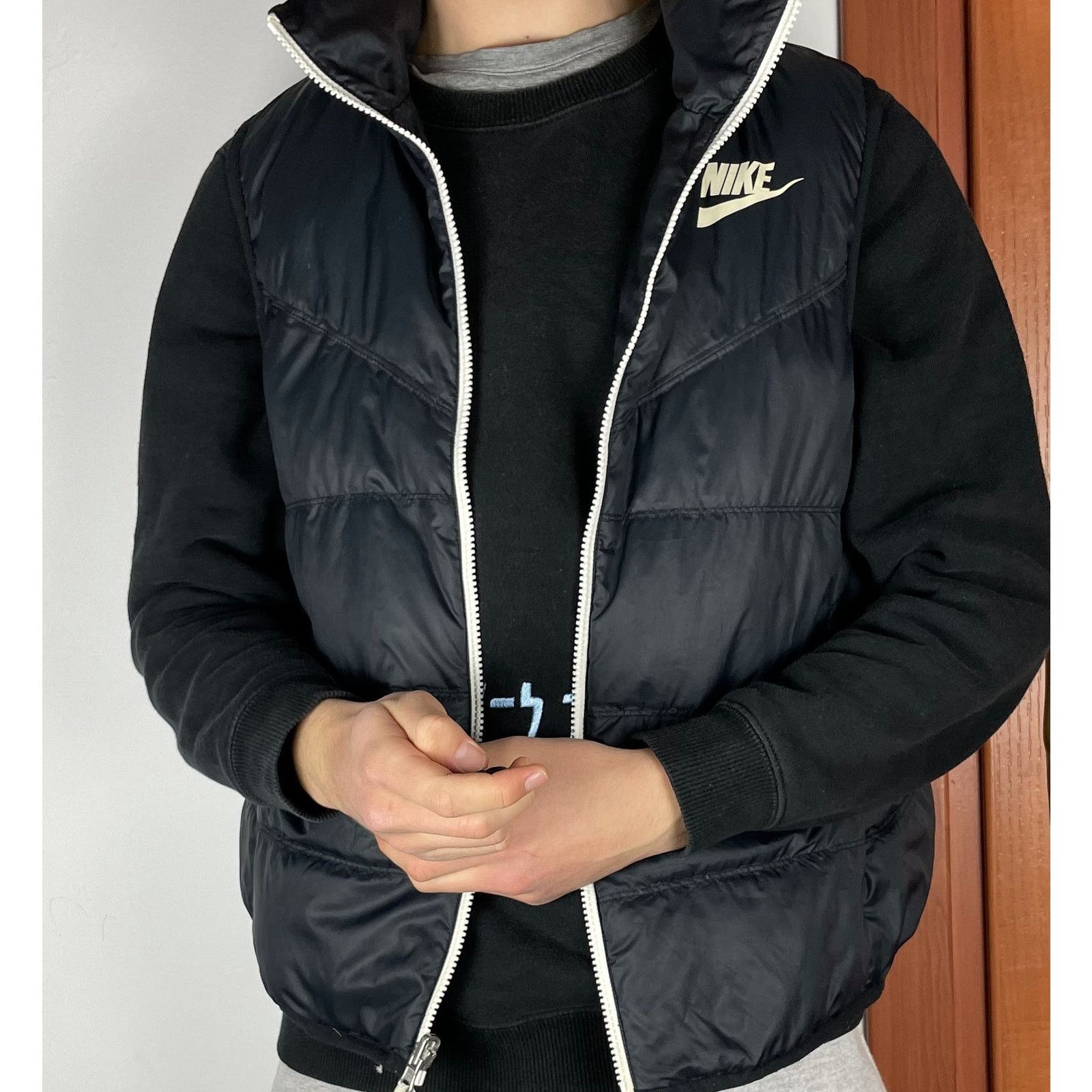 Nike Nike Women Black Long Sleeve Outdoor Full Zip Puffer Vest S Size S / US 4 / IT 40 - 2 Thumbnail