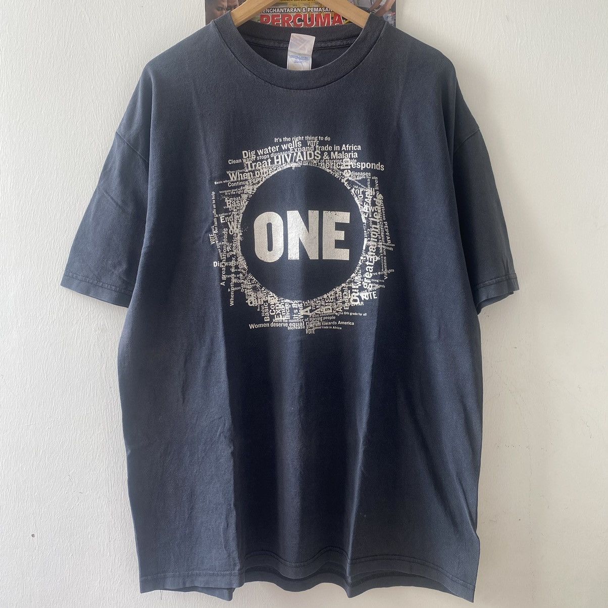 Band Tees × Vintage Vintage Y2k x One.Org x NGO x Art of Life Size US XL / EU 56 / 4 - 1 Thumbnail