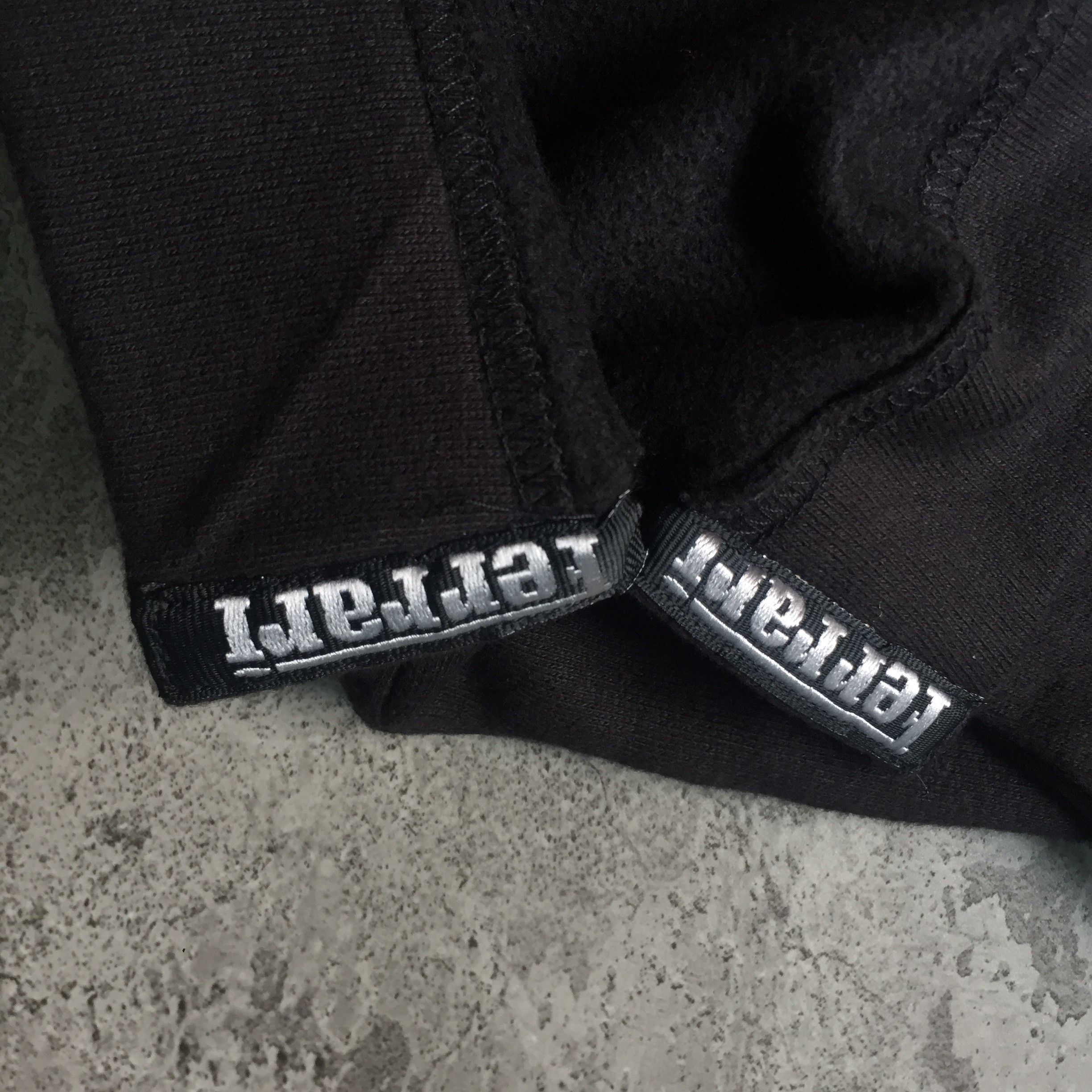 Ferrari 1999 Ferrari Heavy Sweatshirt Made In UAE Size L-XL Size US L / EU 52-54 / 3 - 5 Thumbnail