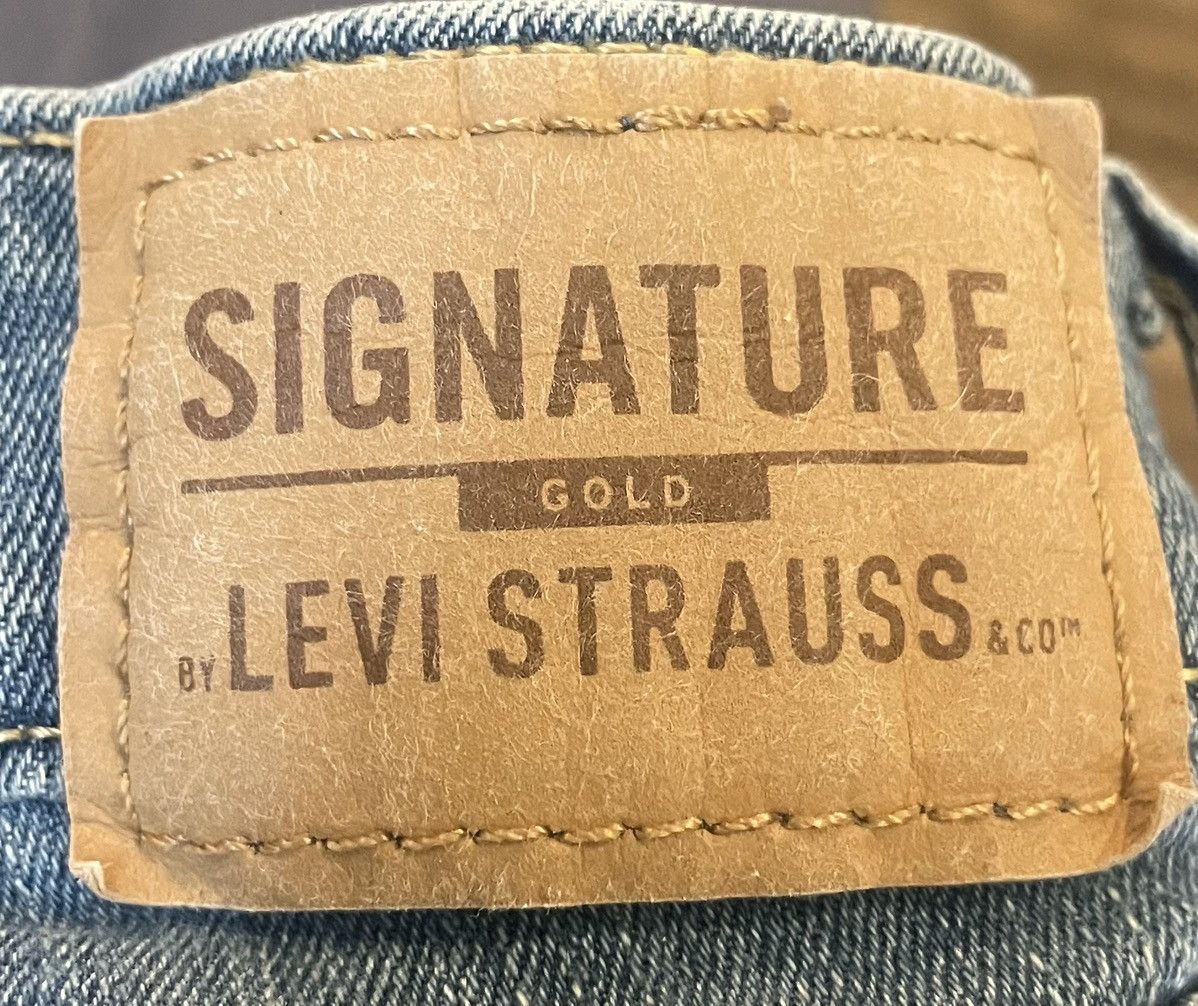 Levi's Signature by Levi’s Mid-Rise Capri Jeans-Size 6/28 Size 28" / US 6 / IT 42 - 6 Thumbnail