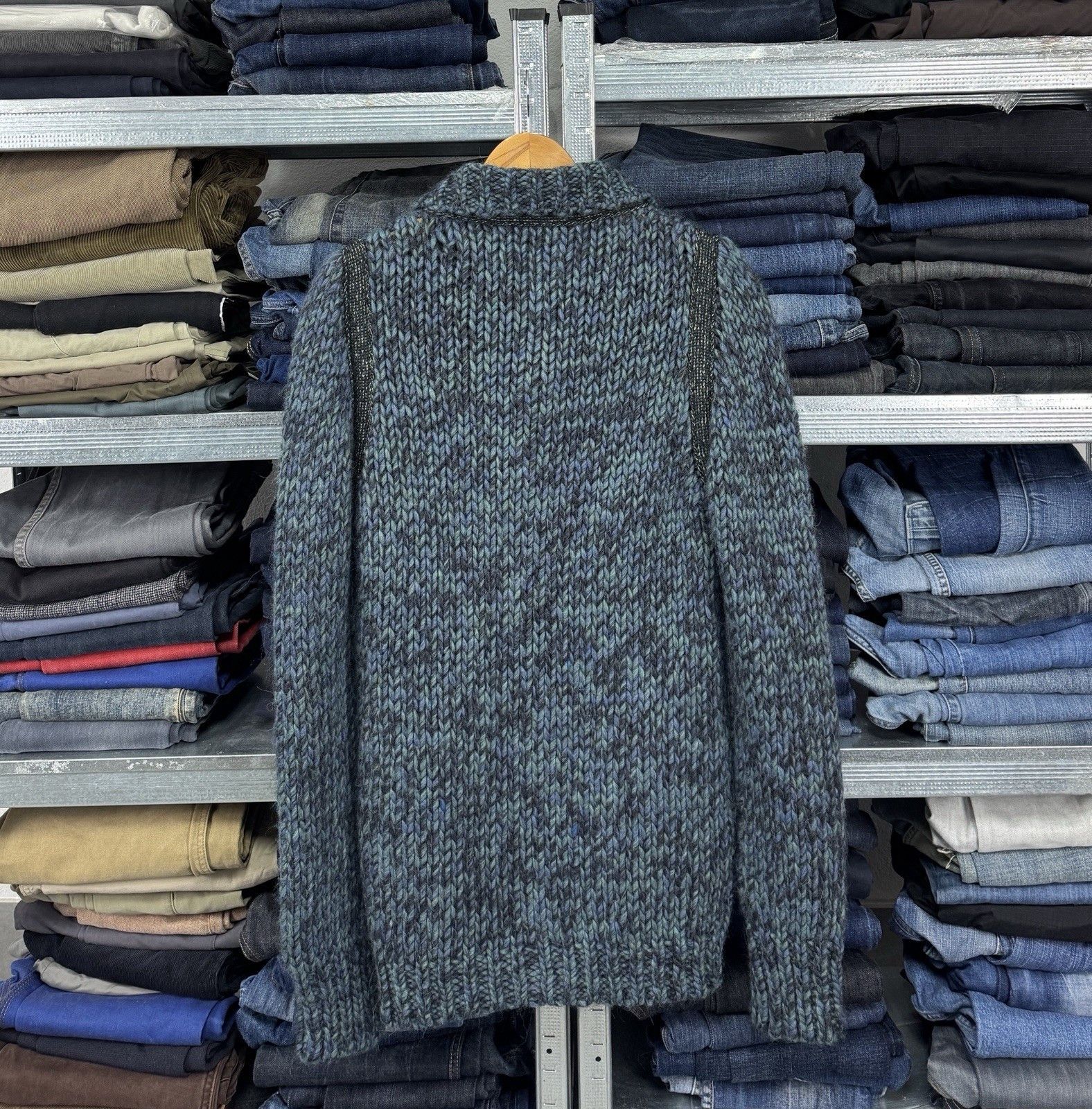 Other Vintage TASMANIA Virgin Wool Knit Cardigan Italy Size 50 Size US M / EU 48-50 / 2 - 4 Thumbnail