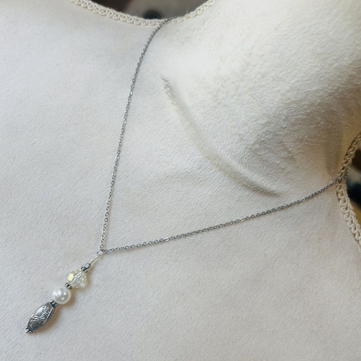 Handmade Handcrafted elegant pearl aurora borealis crystal set Size ONE SIZE - 4 Thumbnail