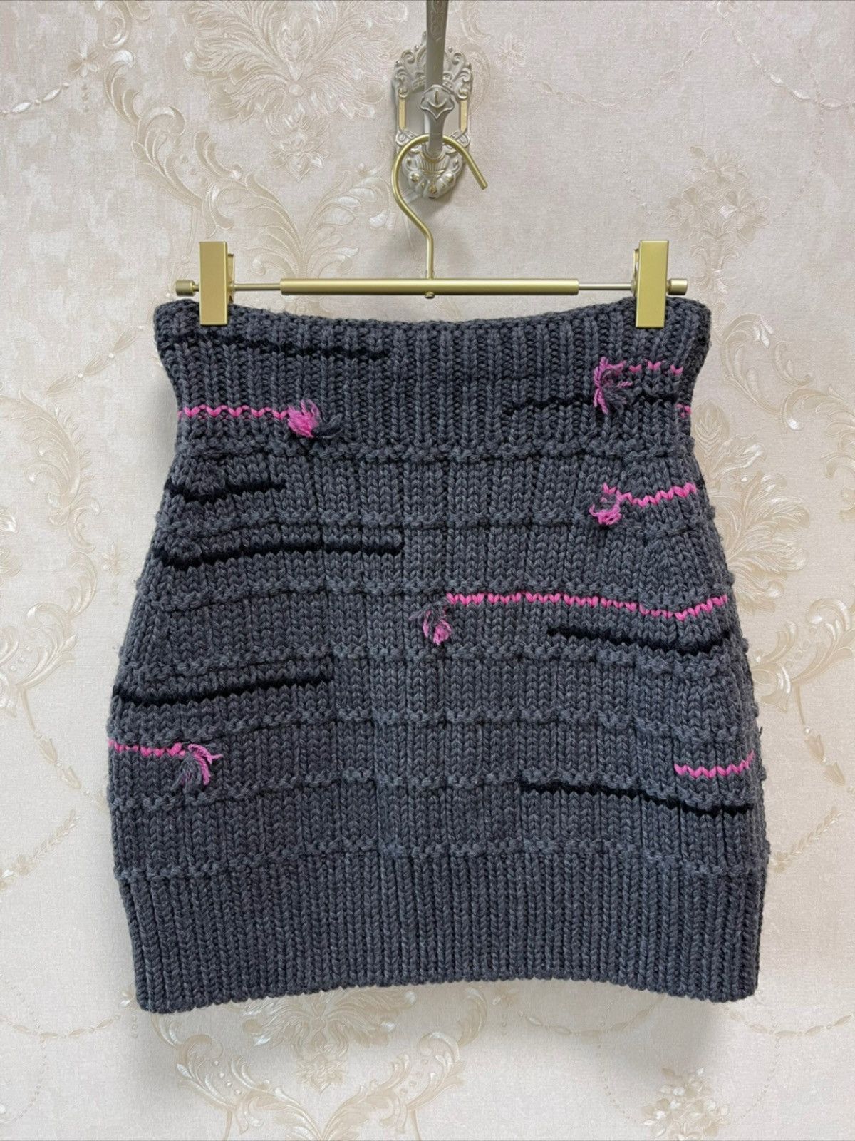Prada PRADA KNITTED MINI SKIRT Size 27" / US 4 / IT 40 - 5 Thumbnail