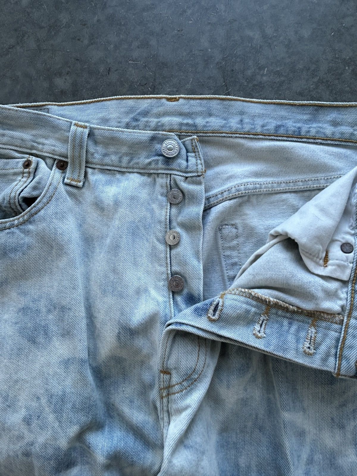 Levi's Vintage 90s Bleached Levis 501 Denim Jeans 36x34 Size US 36 / EU 52 - 6 Thumbnail
