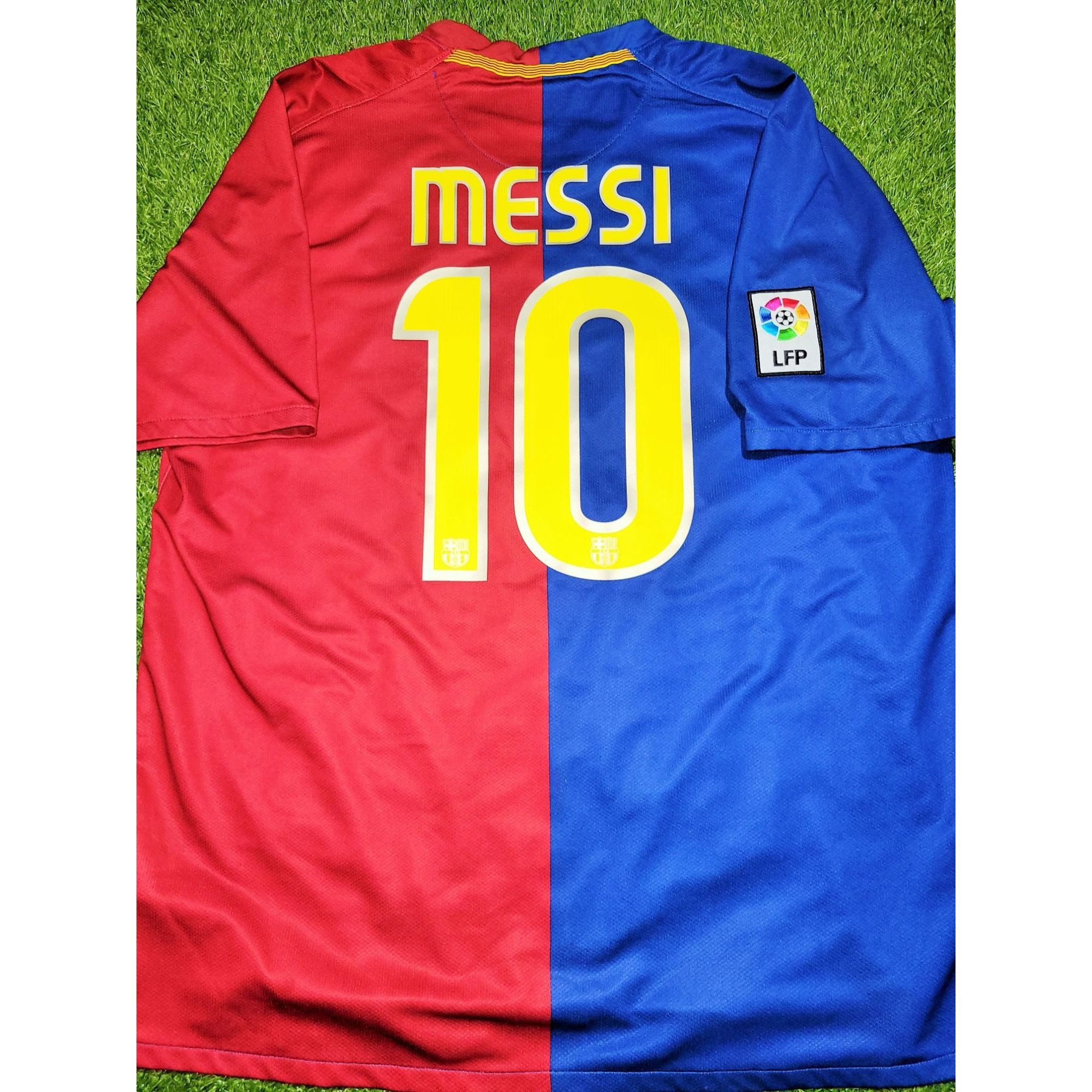 Image of Nike Messi Barcelona Treble Season 2008 2009 Soccer Jersey XL in Red, Men's