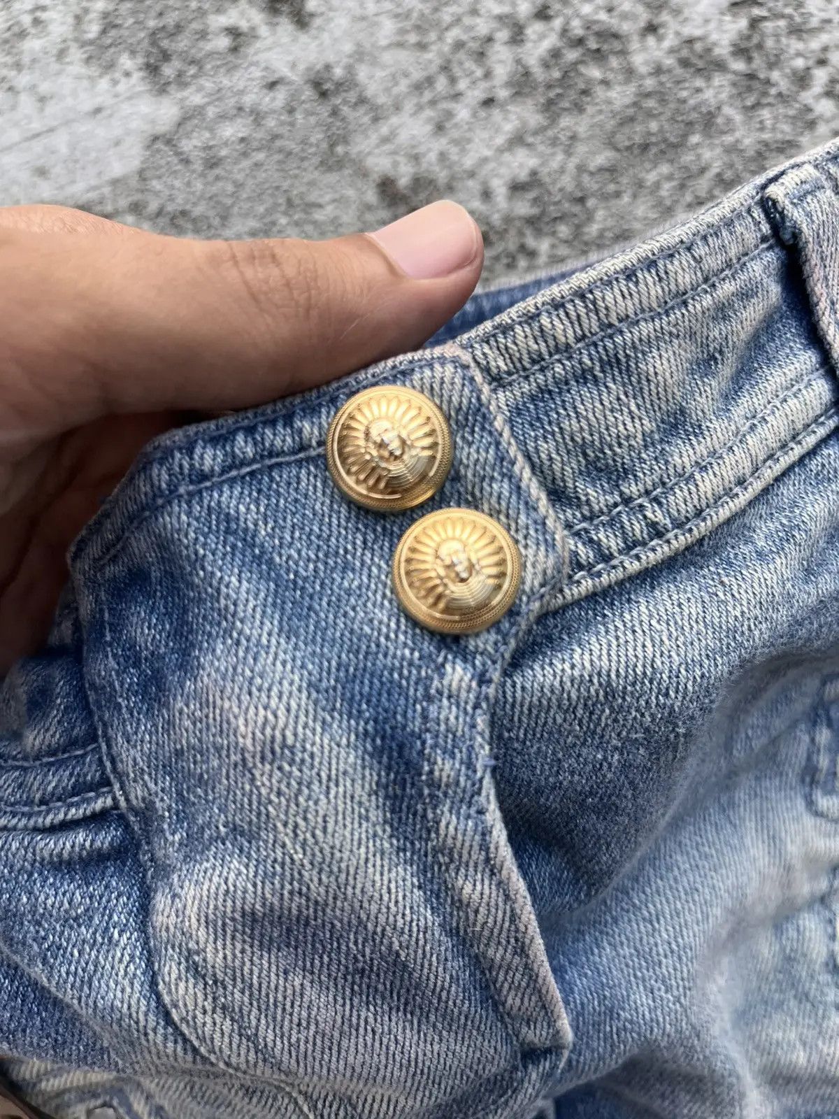 Japanese Brand Balmain Paris Zipper Biker Denim Shorts Acid Wash Blue Size 36" / US 14 / IT 50 - 14 Thumbnail