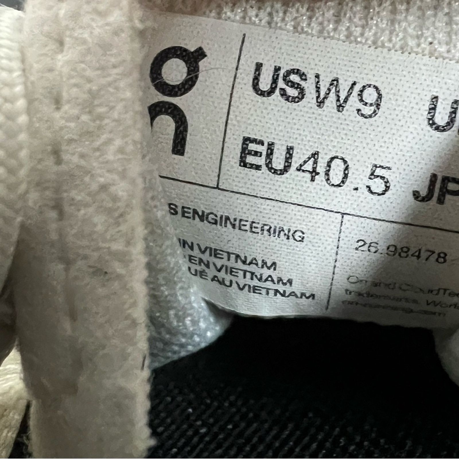 On On Cloudnova Form Womens Size 9 White Running Shoes Sneakers Size US 9.5 / IT 39.5 - 10 Thumbnail
