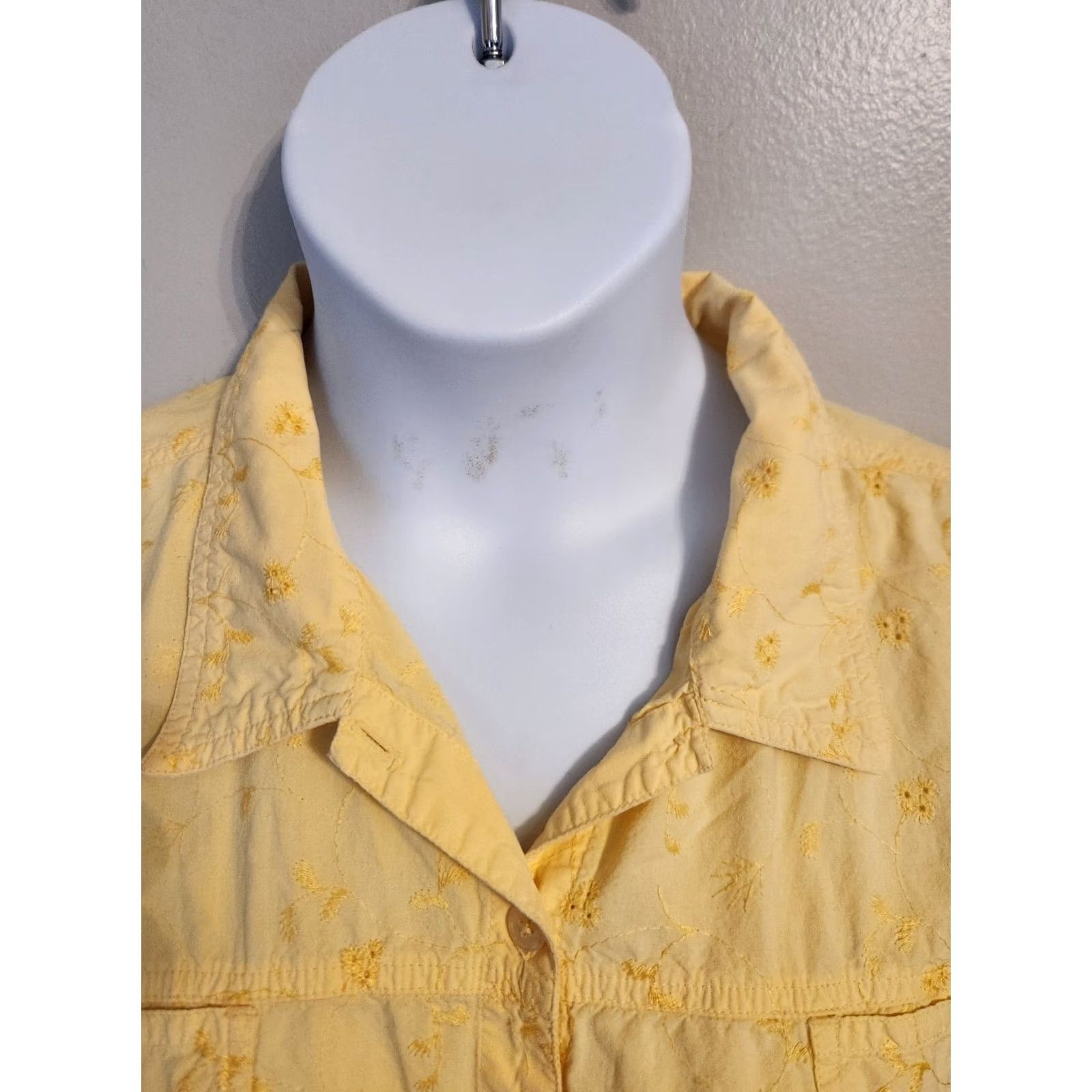 Vintage Bobbie Brooks Woman Yellow Floral Embroidered Short Sleeve Camp Shirt 26/28 Size 4XL / US 24-26 - 2 Thumbnail