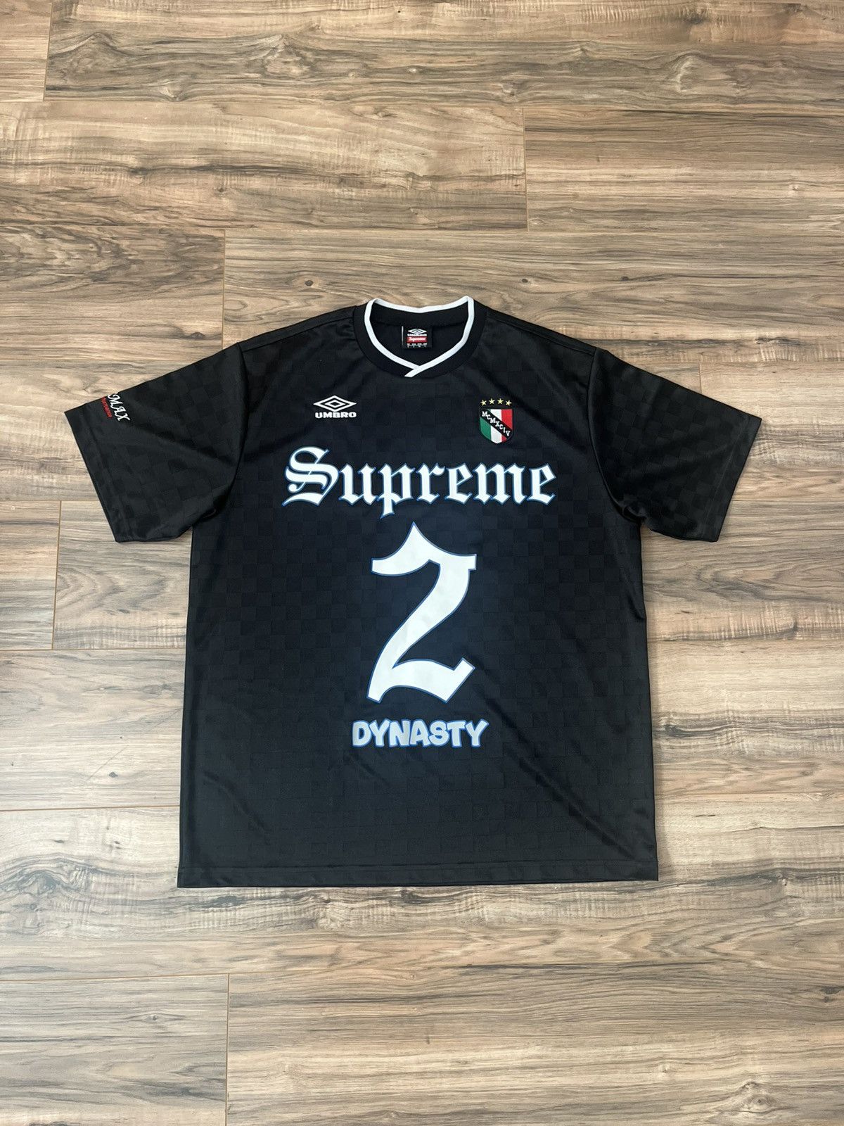 Supreme Supreme akira soccer top FW17 | Grailed