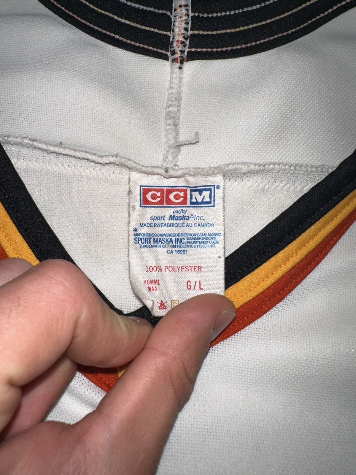 NHL Vintage CCM nhl vancouver canucks flying skate trevor linden Size US L / EU 52-54 / 3 - 5 Thumbnail