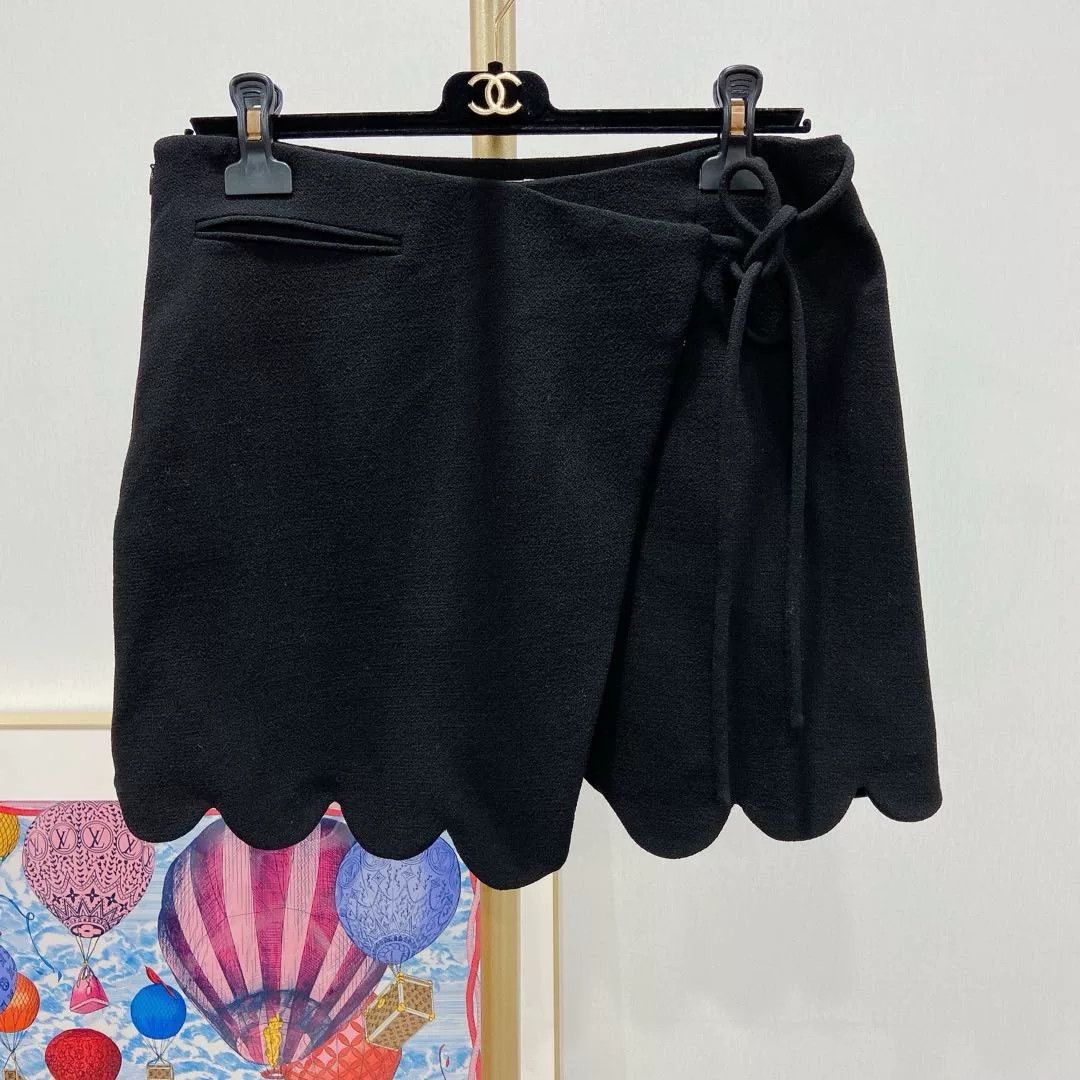 MACH & MACH Mach&Mach Black Ruffled Skirt Size 42" / US 20 - 1 Thumbnail
