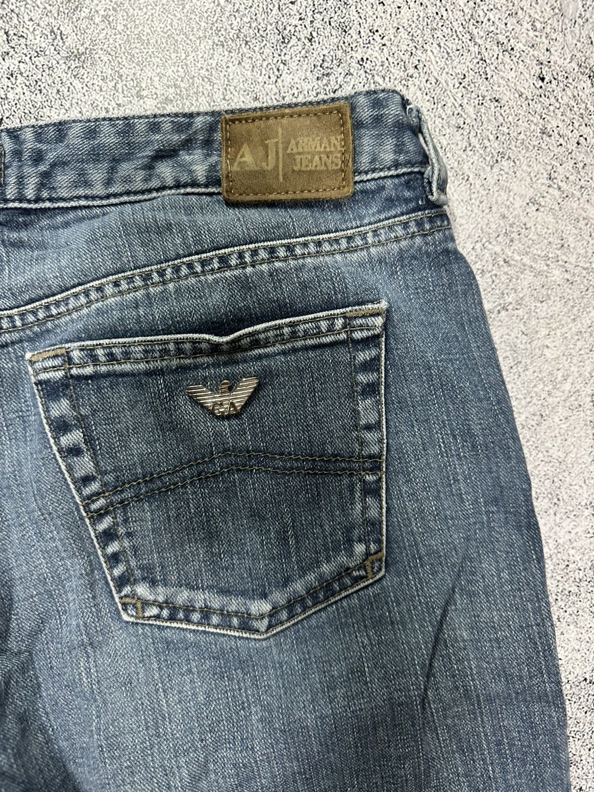 Giorgio Armani Vintage Emporio Armani Flared Jeans Y2K Indigo Metal Logo Size US 29 - 4 Thumbnail