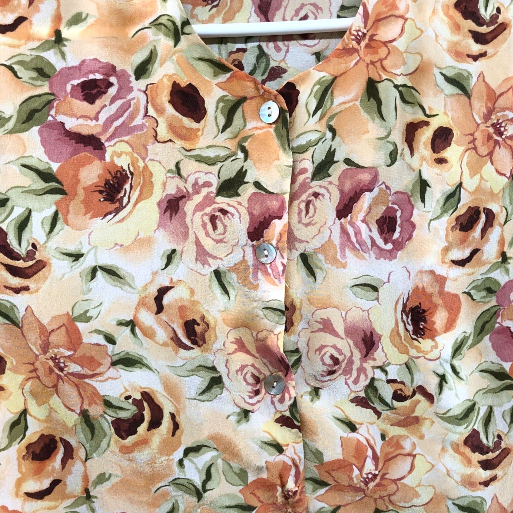 MooRER VINTAGE Jennifer Moore Blouse Shirt Womens 10P Peach Floral Silk Short Sleeve Button Front Female"} Size L / US 10 / IT 46 - 6 Thumbnail