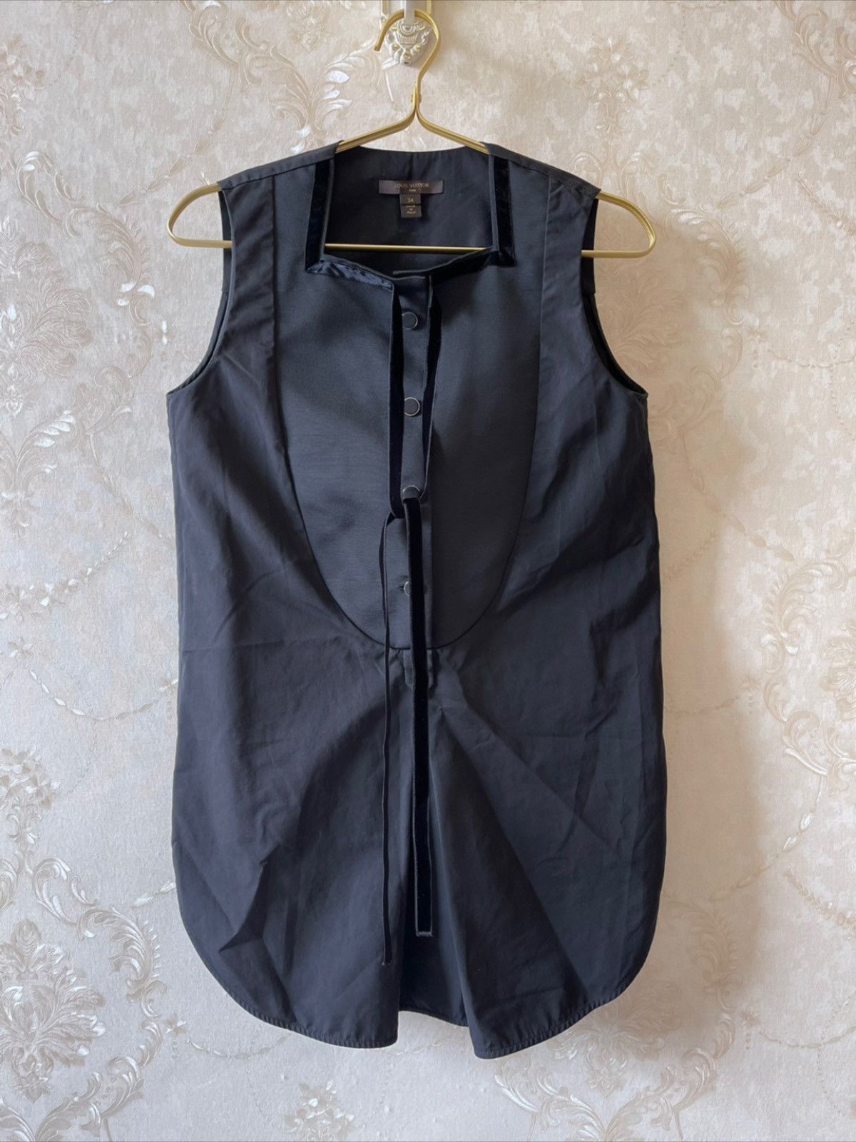 Louis Vuitton Louis Vuitton cotton sleeveless blouses Size XS / US 0-2 / IT 36-38 - 1 Thumbnail