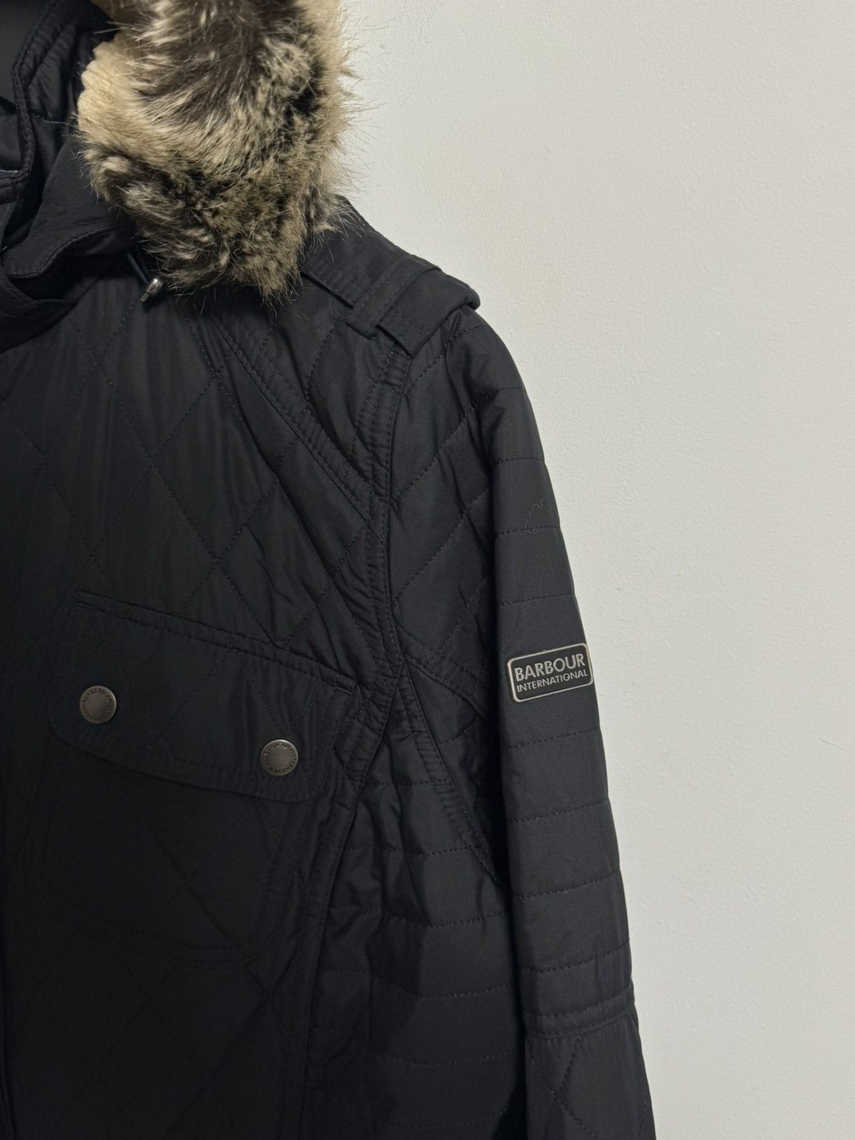 Barbour Barbour B.INTL Quilt Long Sleeve Jacket Hooded Fur Trim Wom Size L / US 10 / IT 46 - 8 Thumbnail