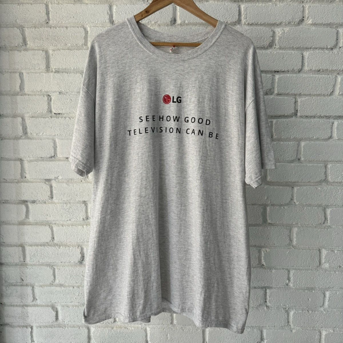 Image of Vintage Lg Oled Tv Promo Tee in Grey, Men's (Size 2XL)