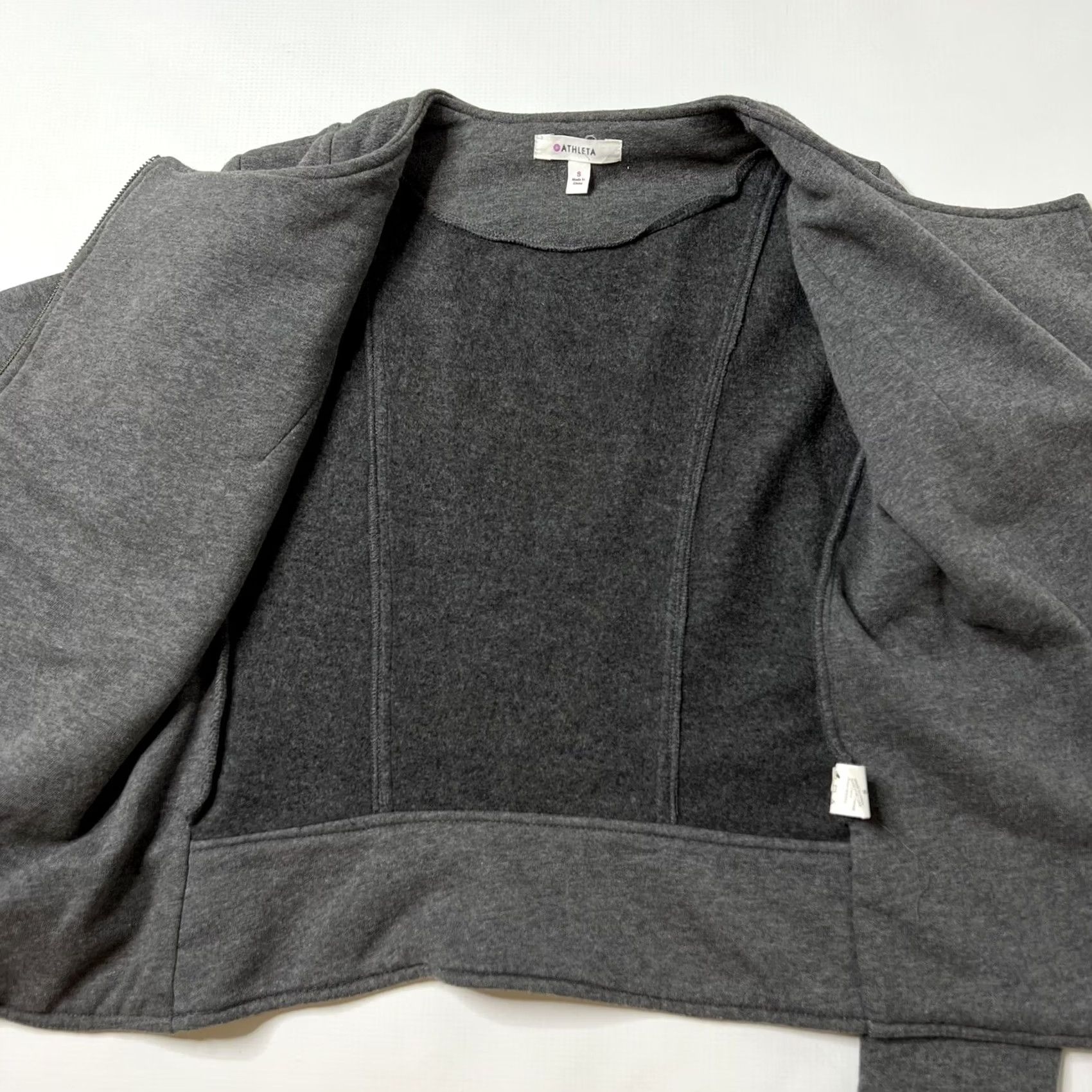 Athleta Athleta Belvedere Crop Moto Jacket Size Small Gray Quilted Asymmetrical Zip Jacket Womens Slim Size S / US 4 / IT 40 - 6 Thumbnail