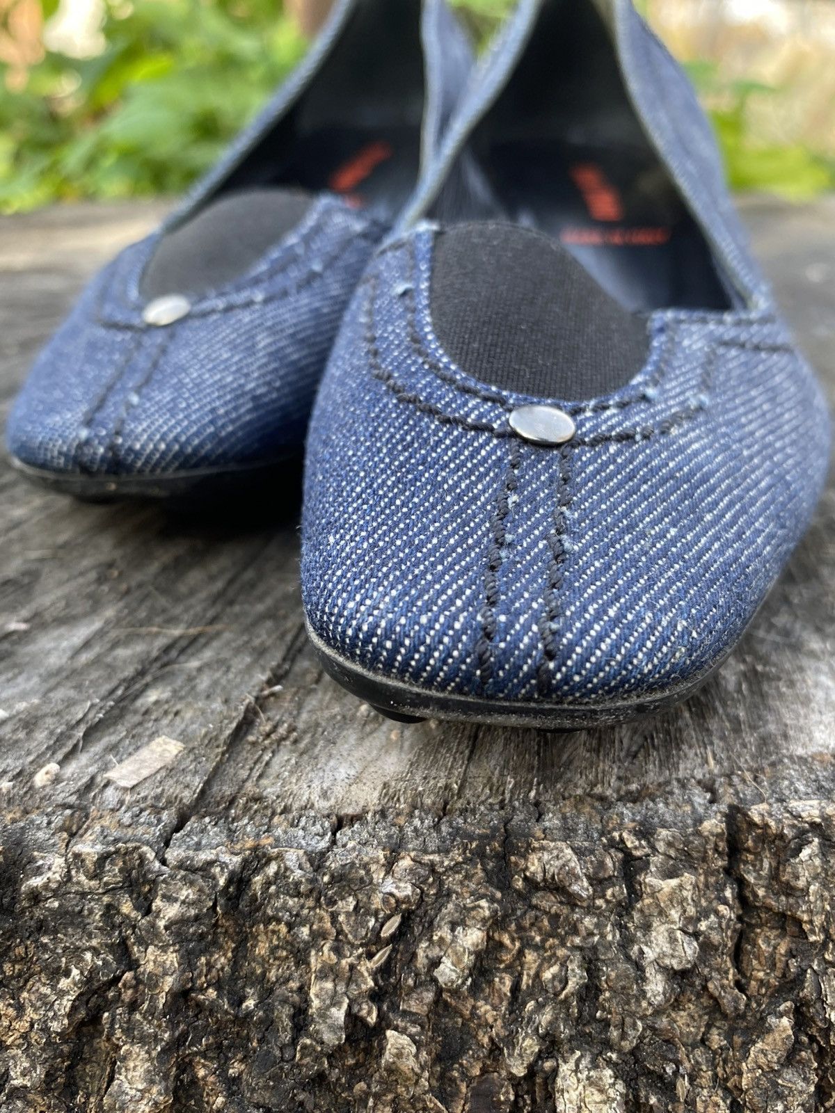 Miu Miu Vintage Miu Miu Denim Low Heel Shoe Size US 5 / IT 35 - 14 Thumbnail