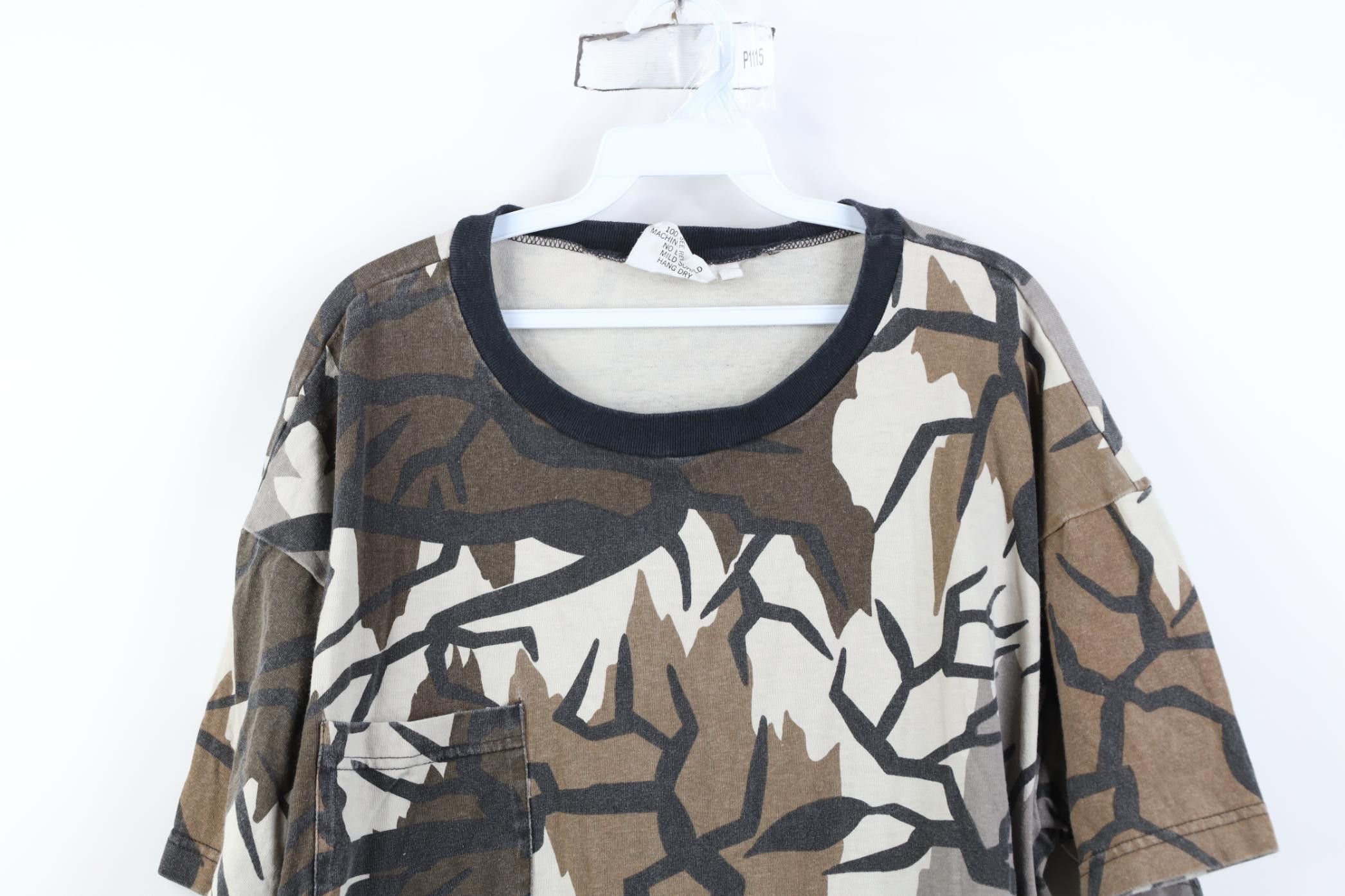 Vintage Vintage 90s Streetwear Camouflage T-Shirt Cotton USA Size US XL / EU 56 / 4 - 2 Thumbnail